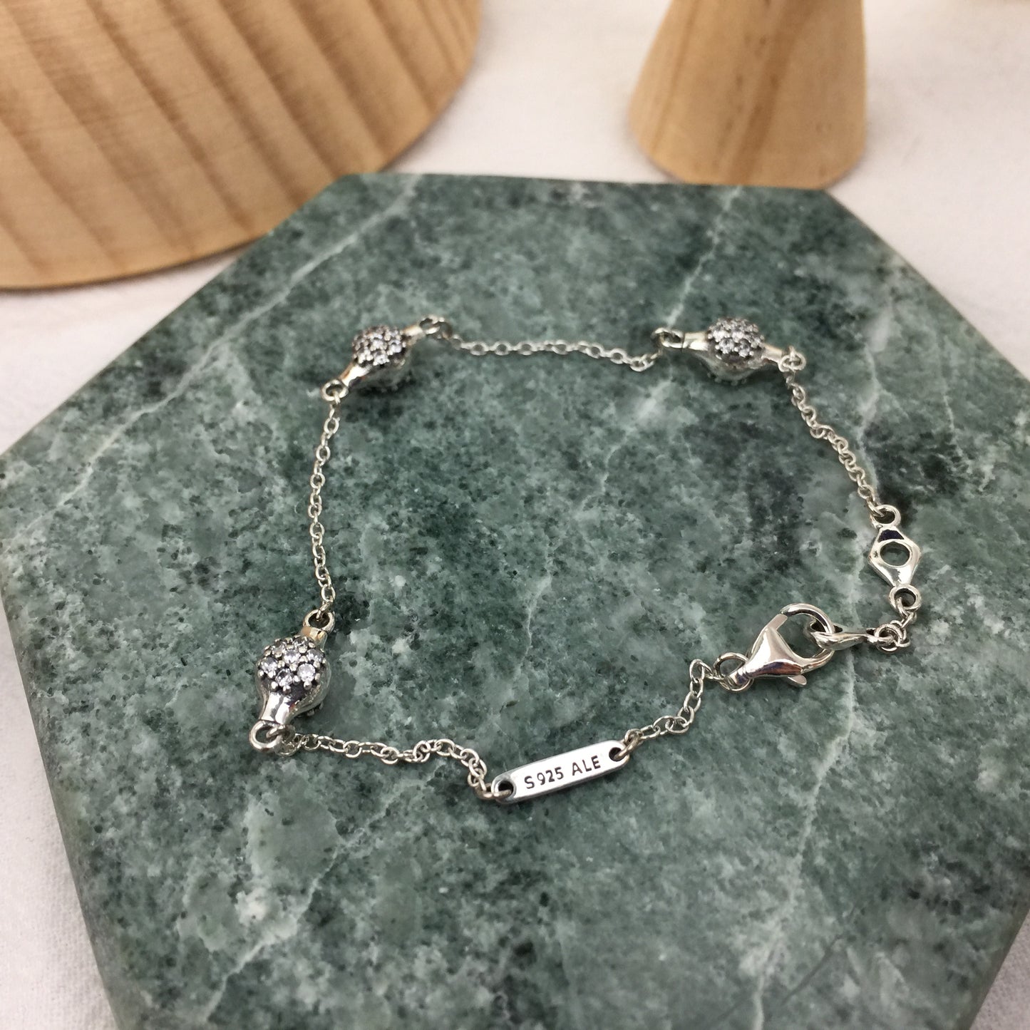 597354CZ
