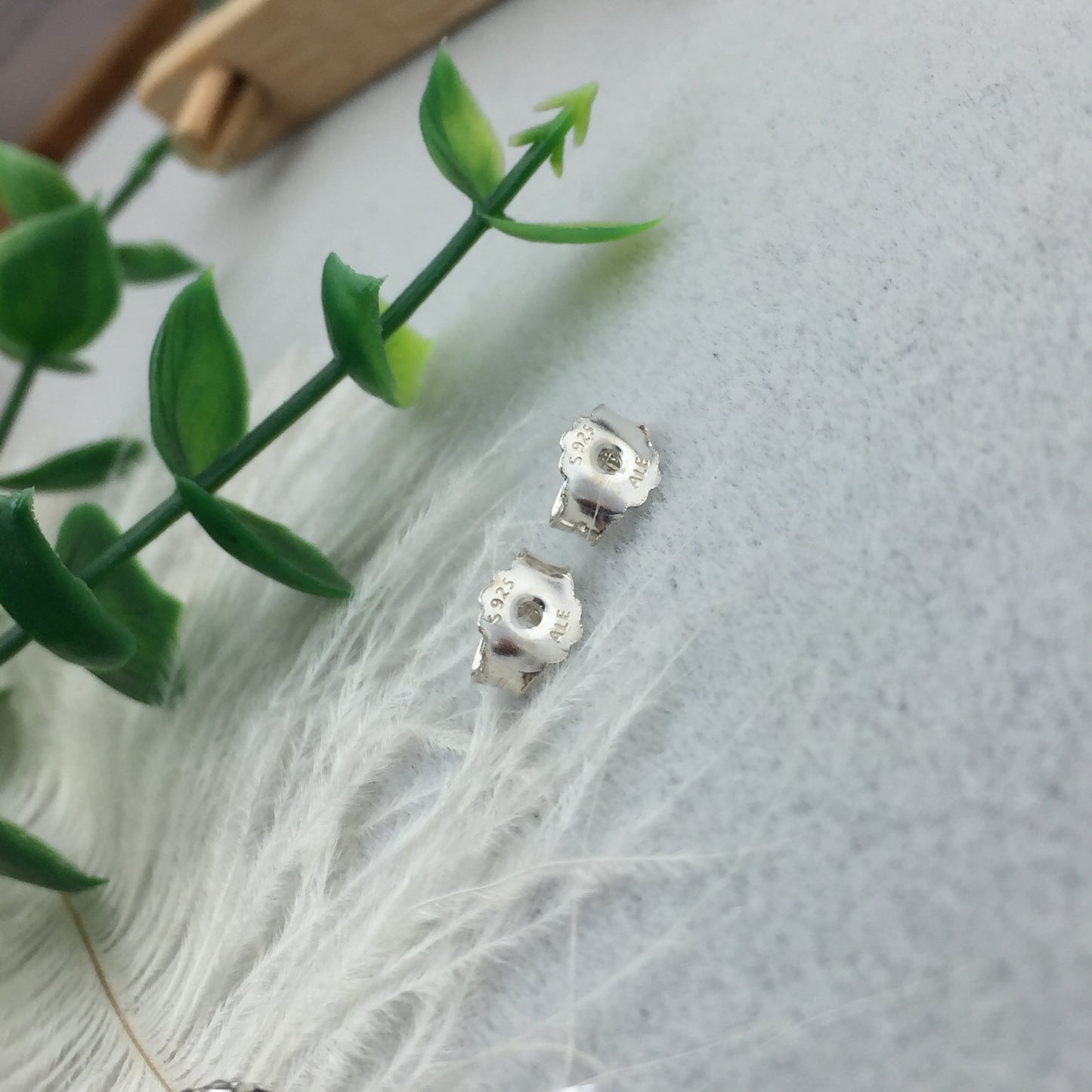 297686CZ