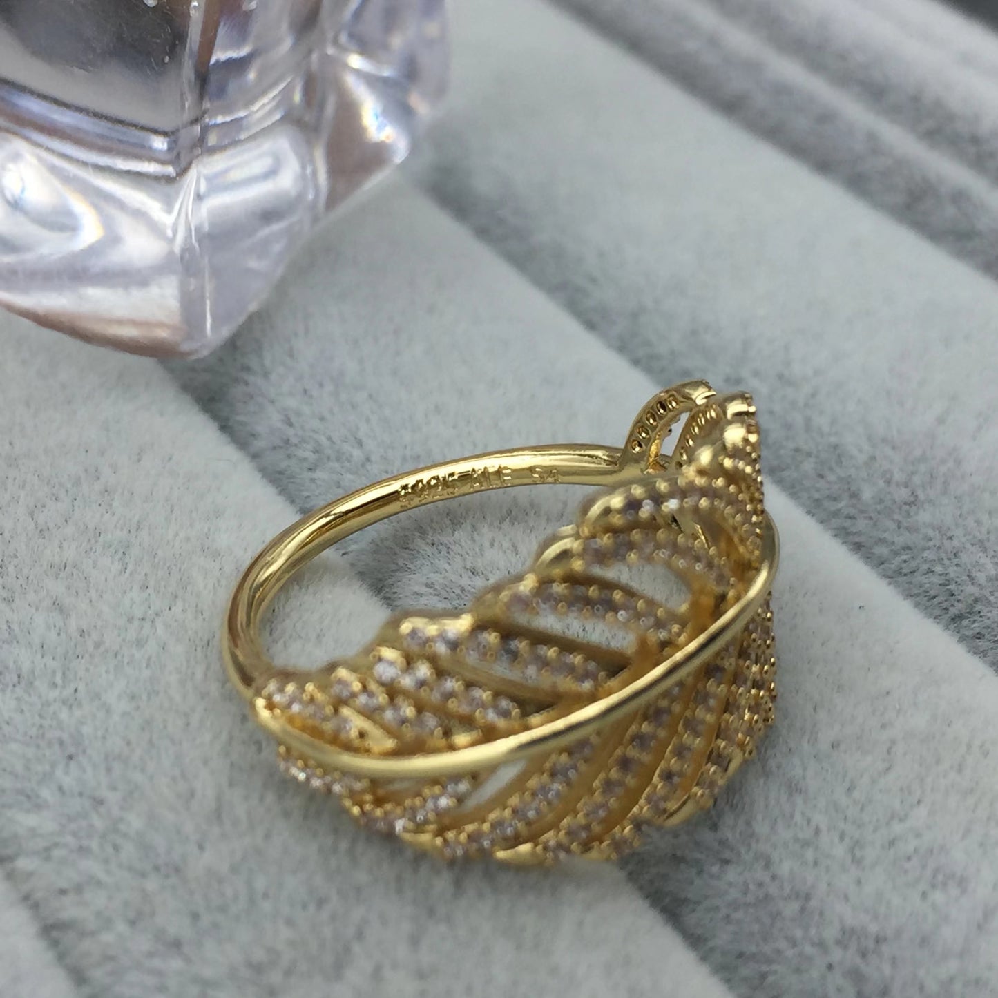 160886CZ