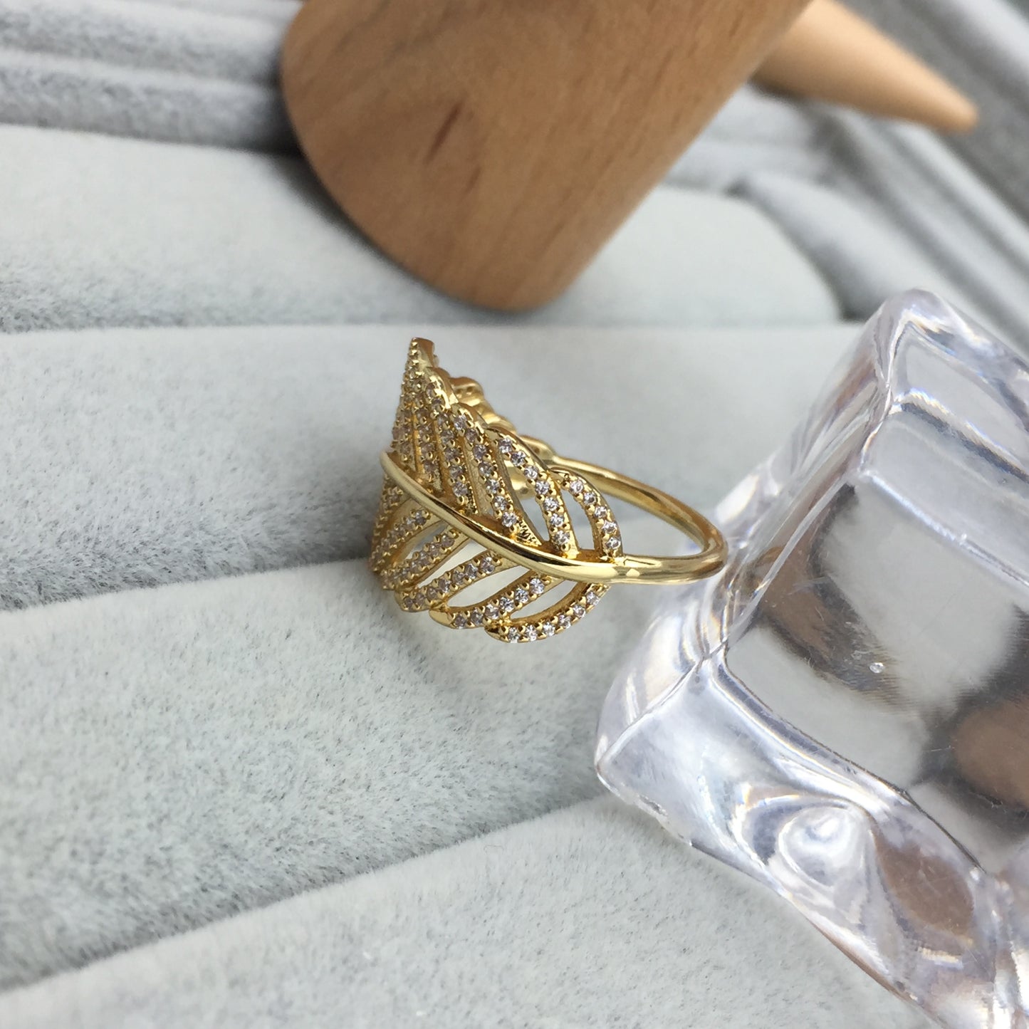 160886CZ