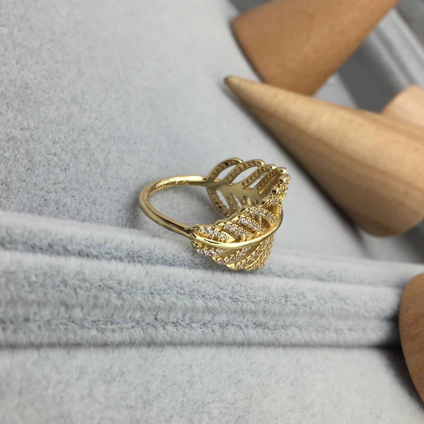 160886CZ