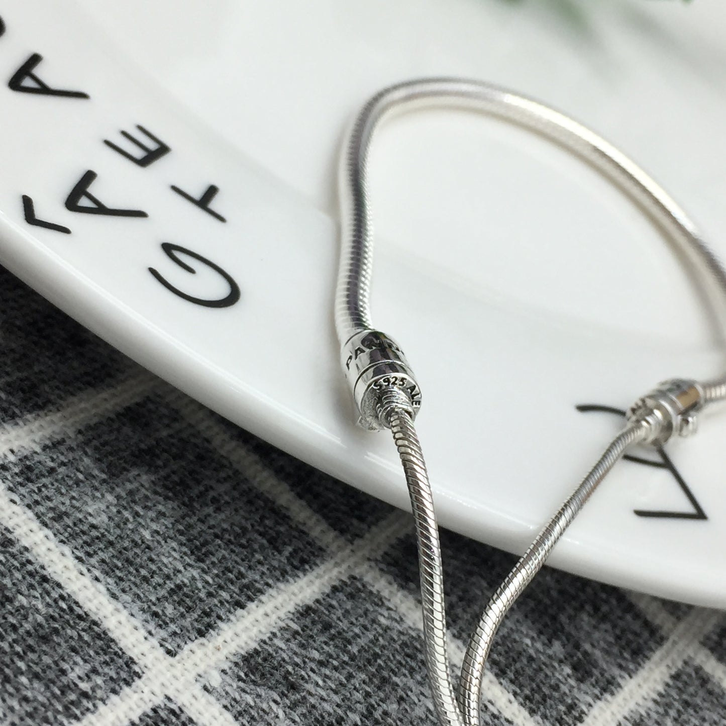 597953CZ