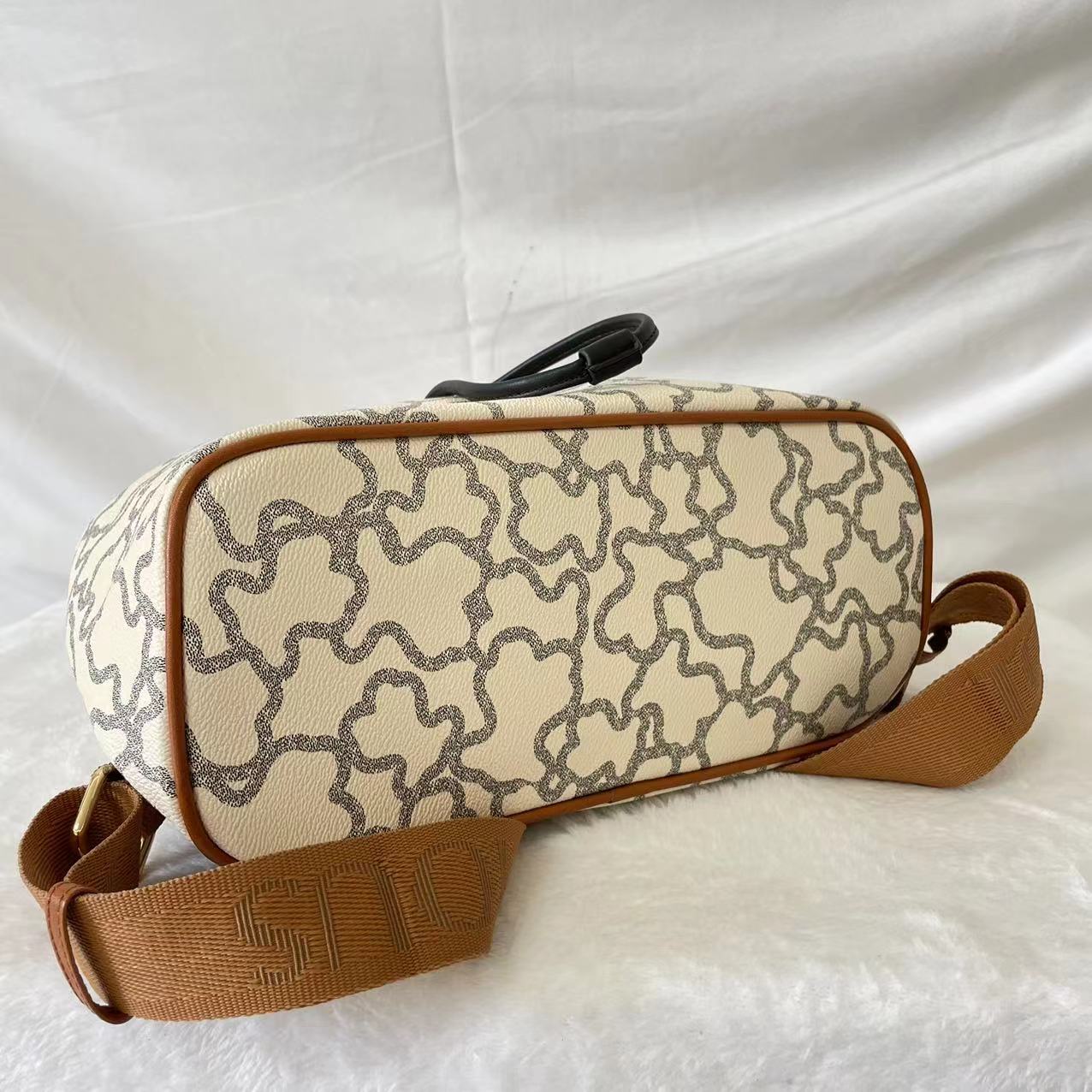TO-BAG064