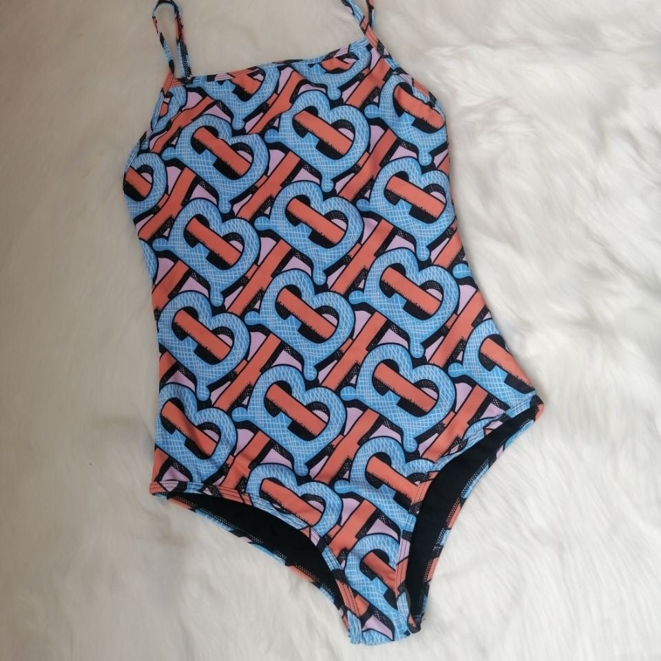 swimsuit-035