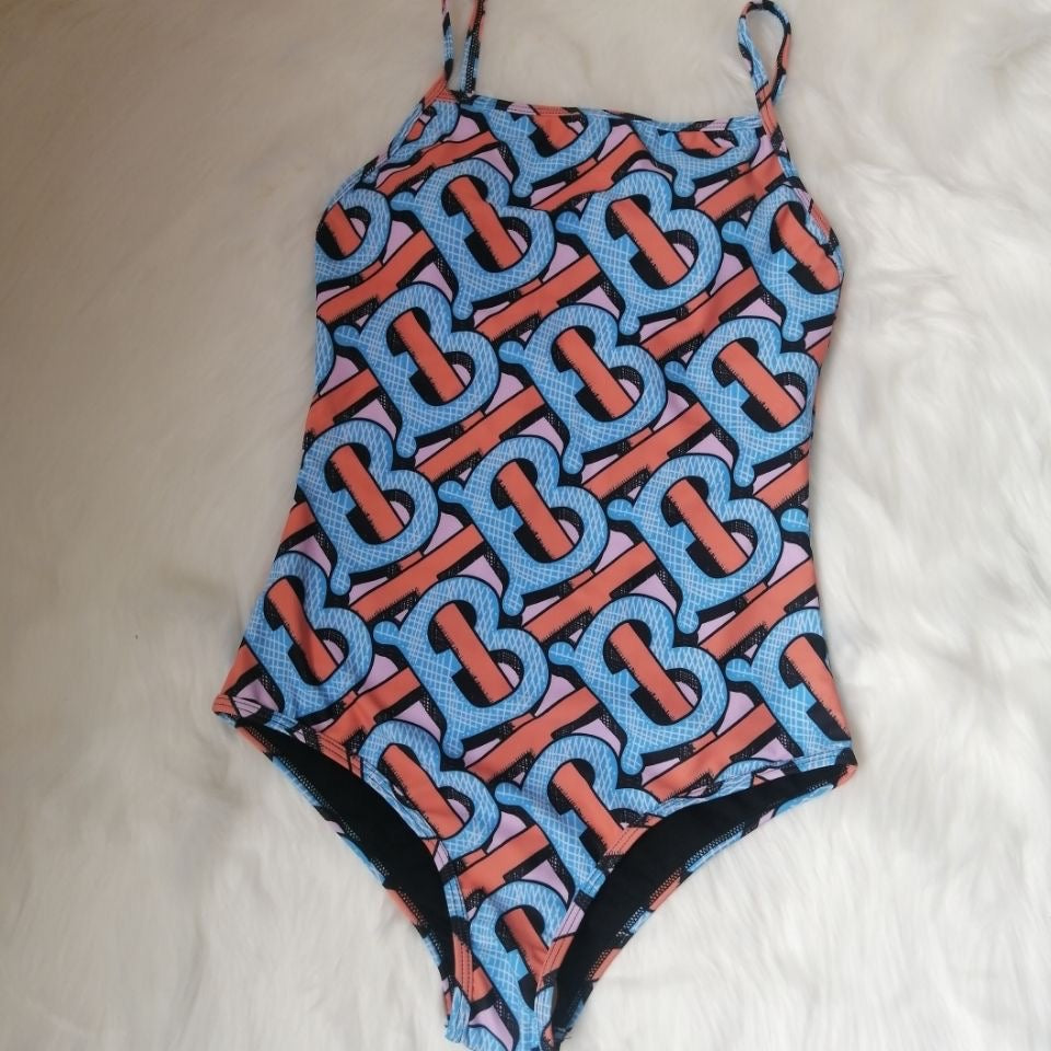 swimsuit-035
