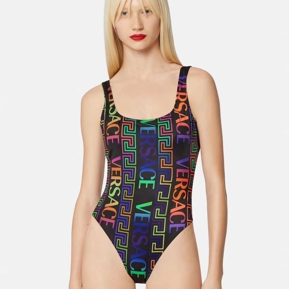 swimsuit-079