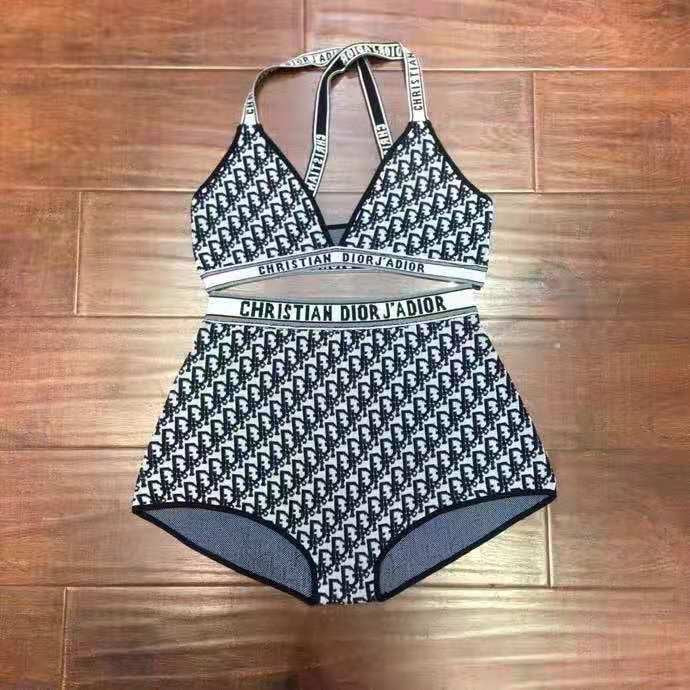 swimsuit-088