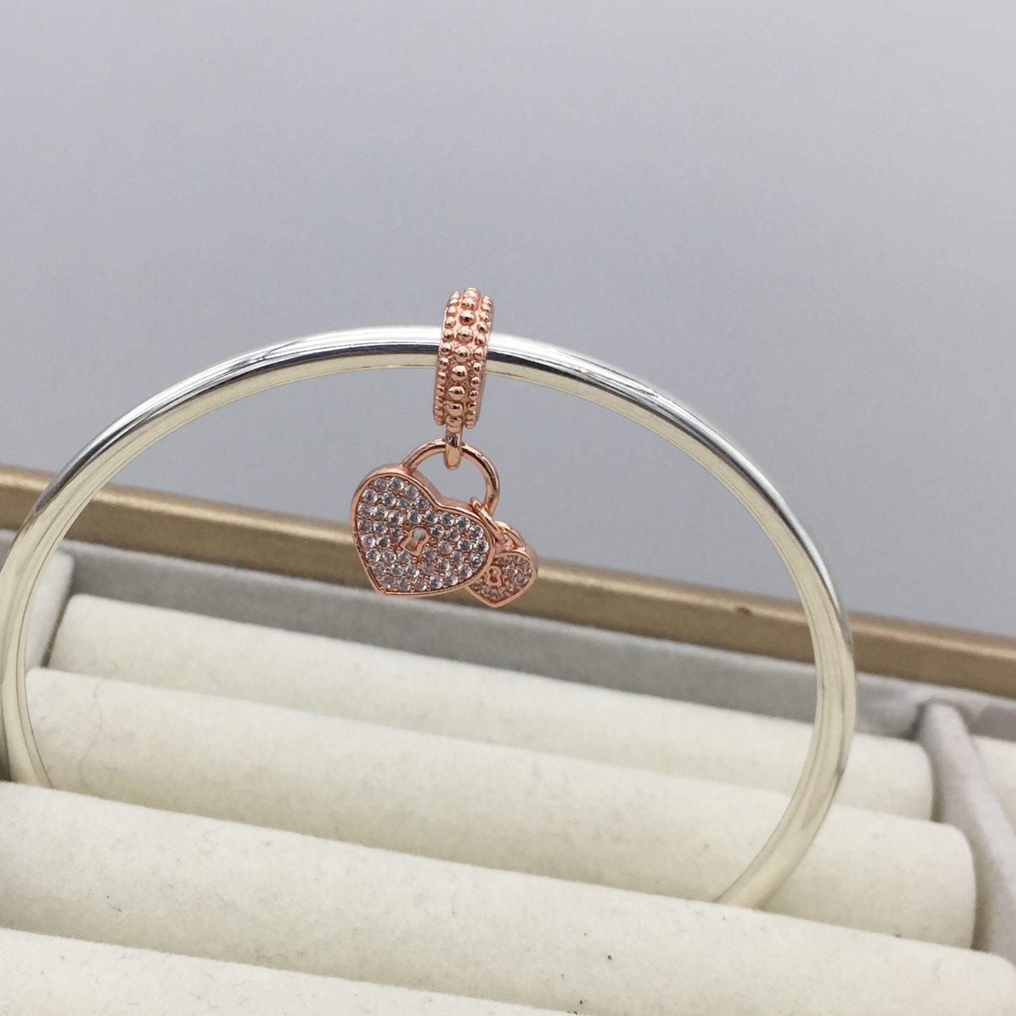 781807CZ
