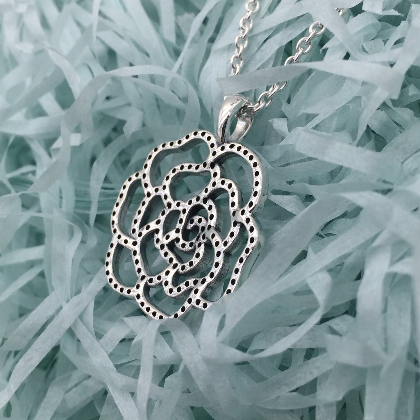 390368CZ
