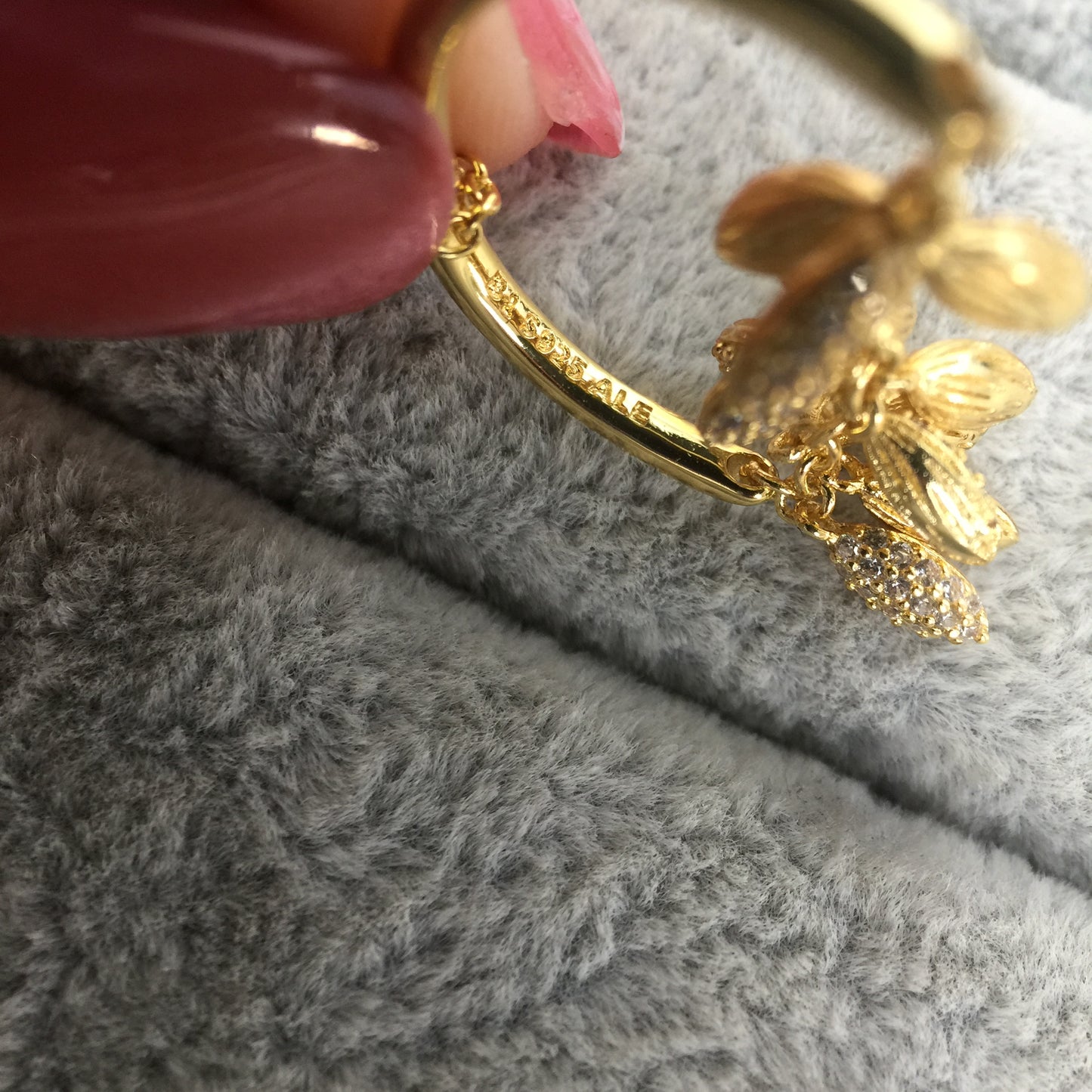 367683CZ