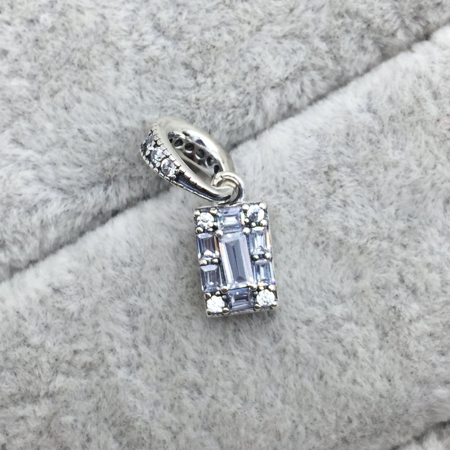 397543CZ