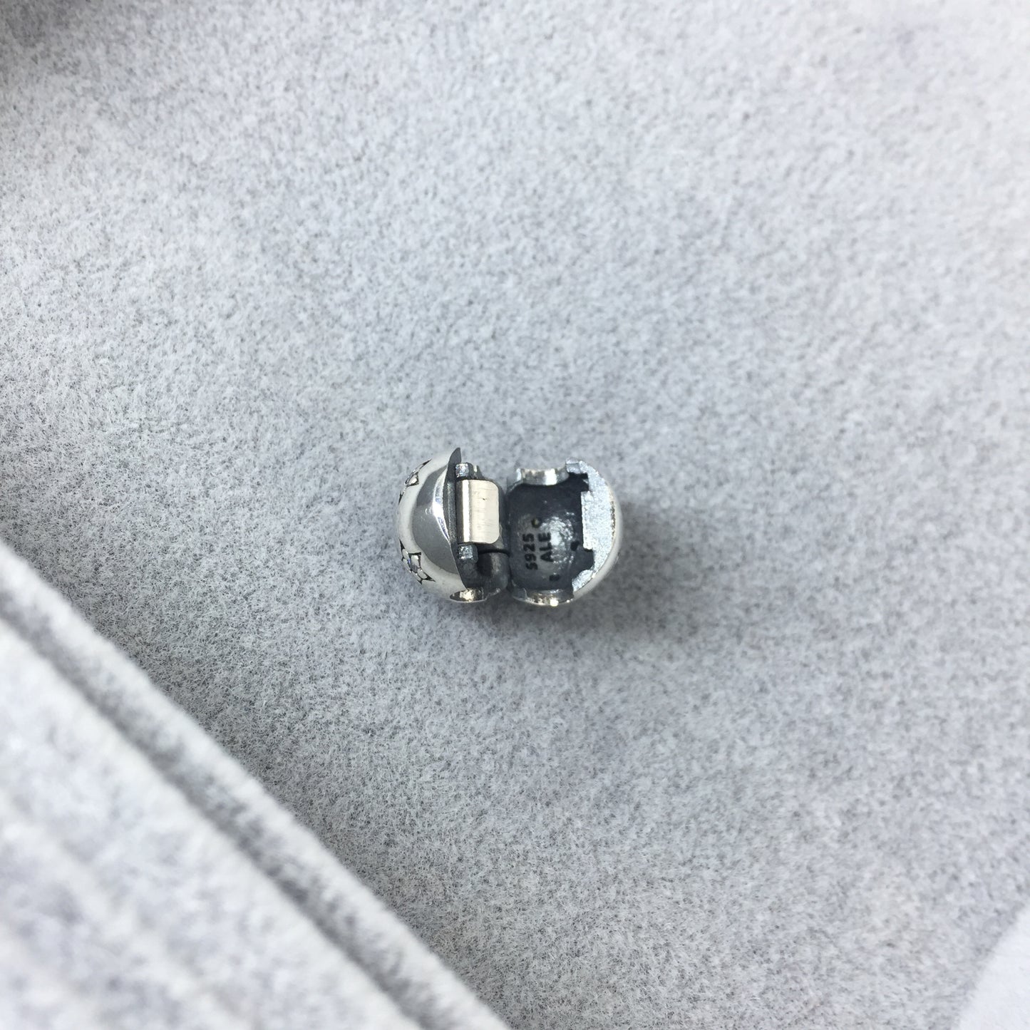 791058CZ
