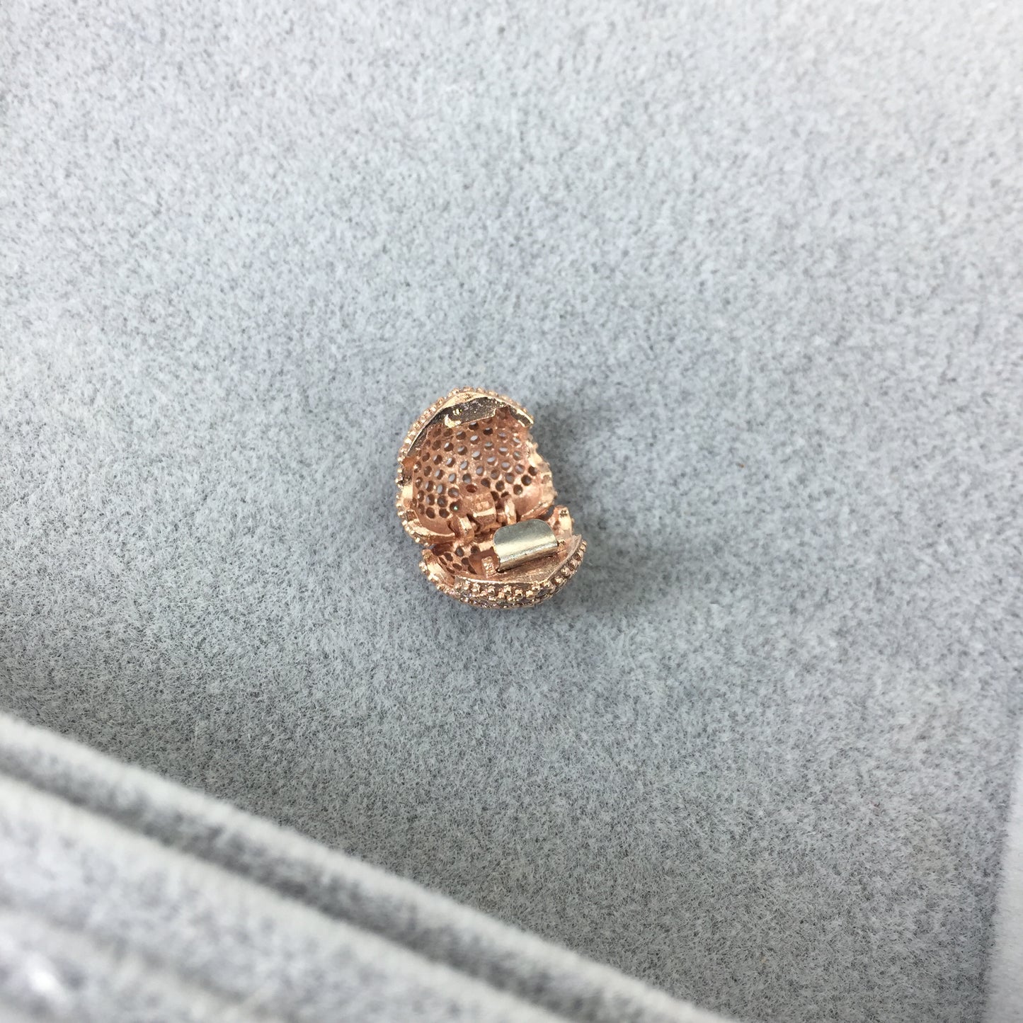 767156CZ