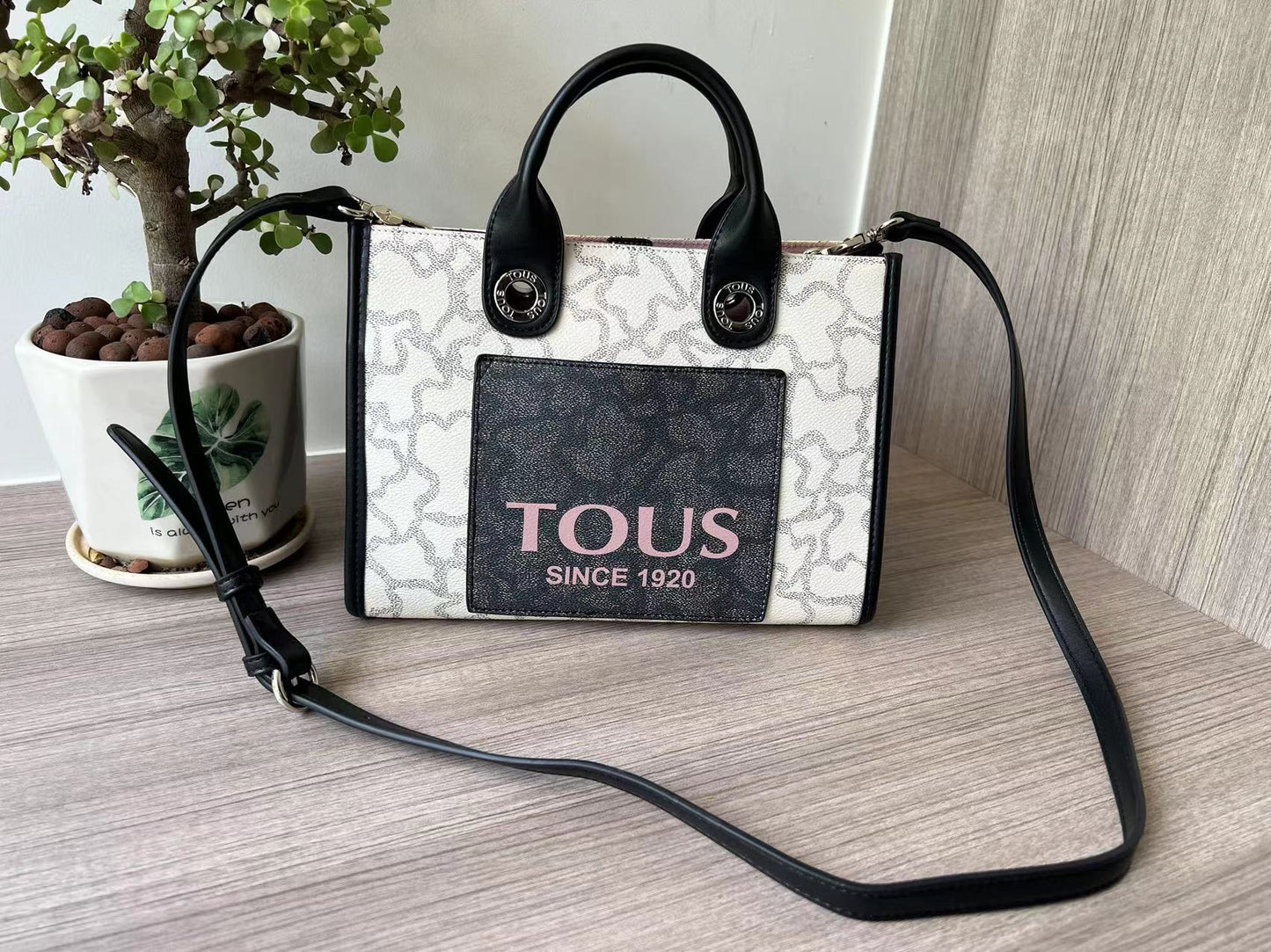 TO-BAG106