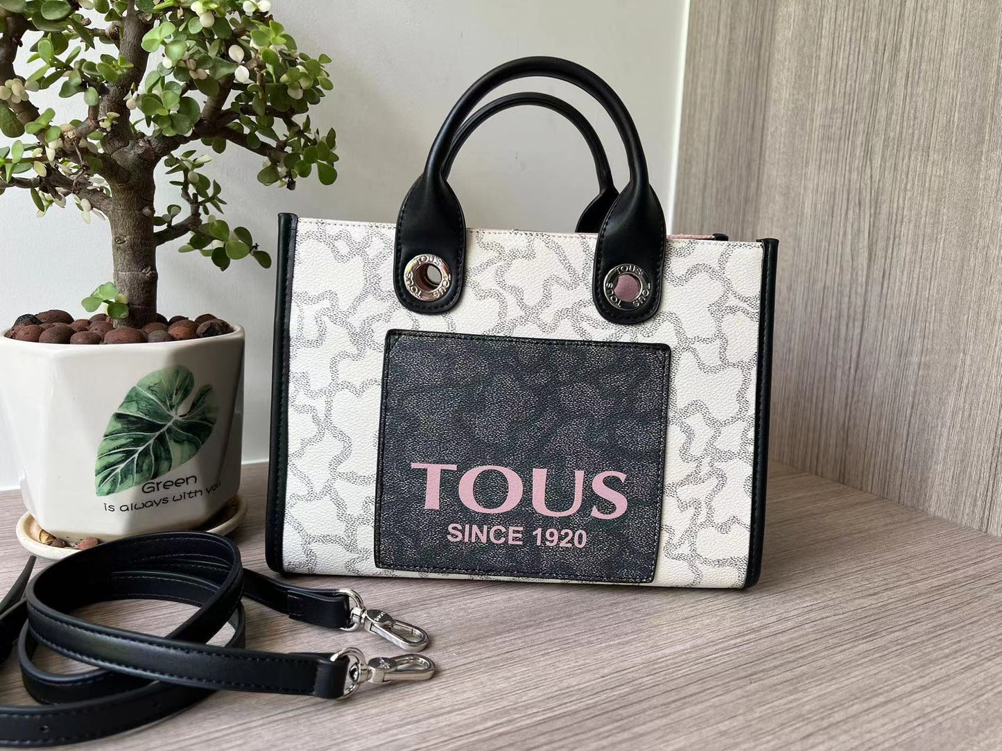 TO-BAG106