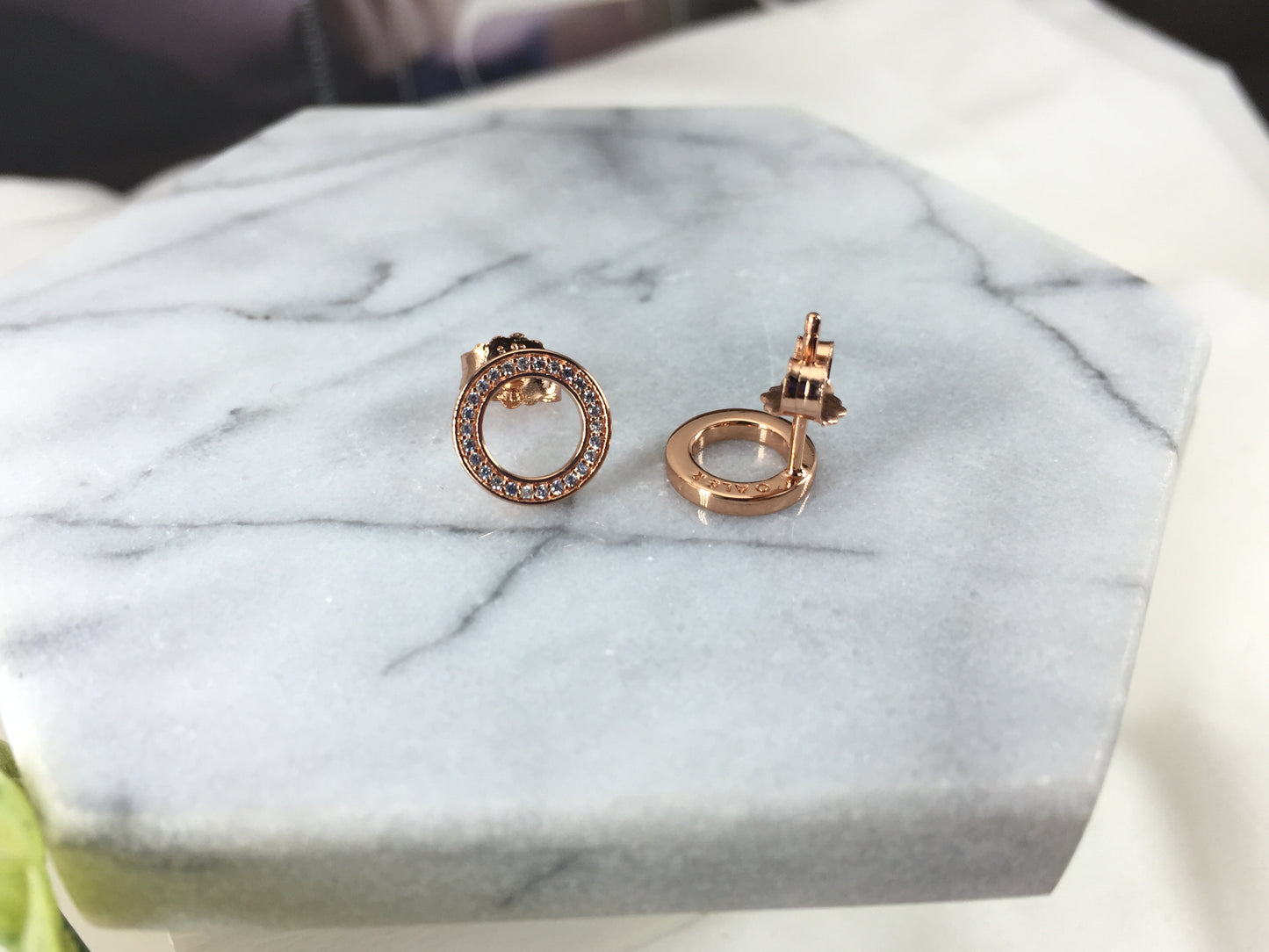 280585CZ