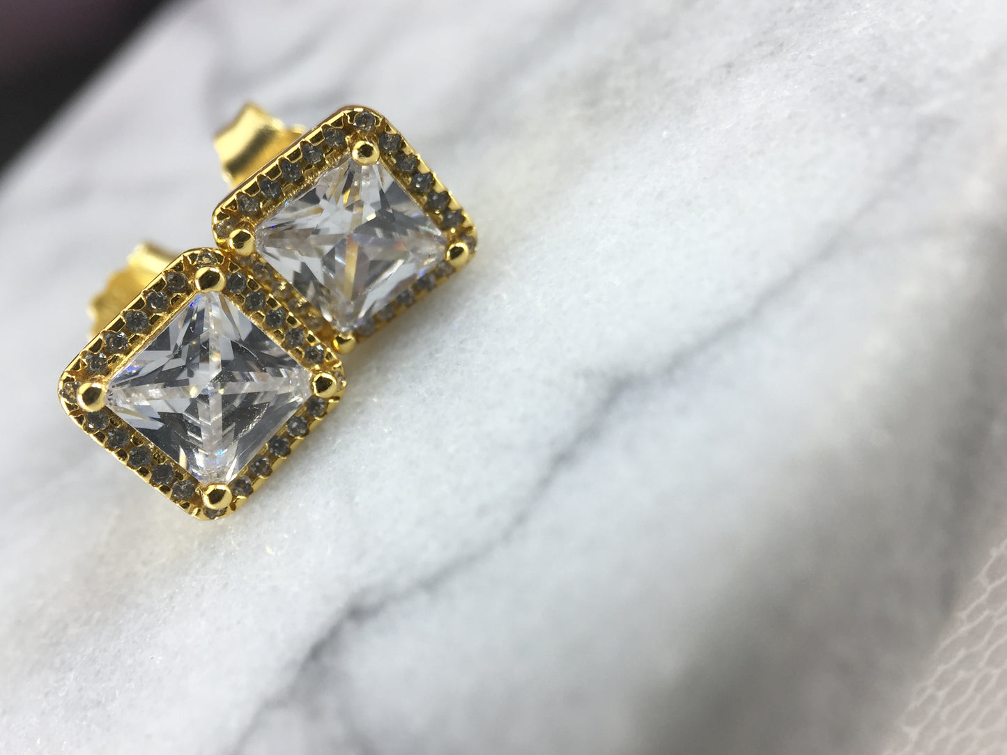 250327CZ