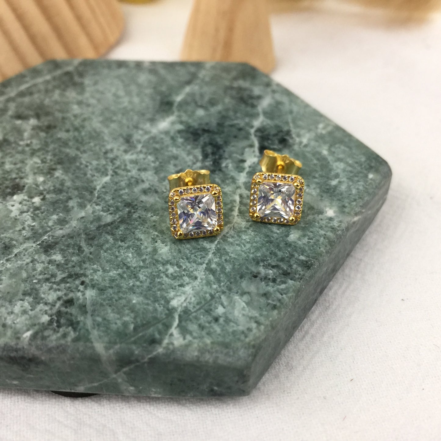 250327CZ