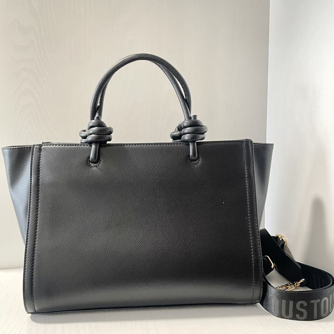 TO-BAG182