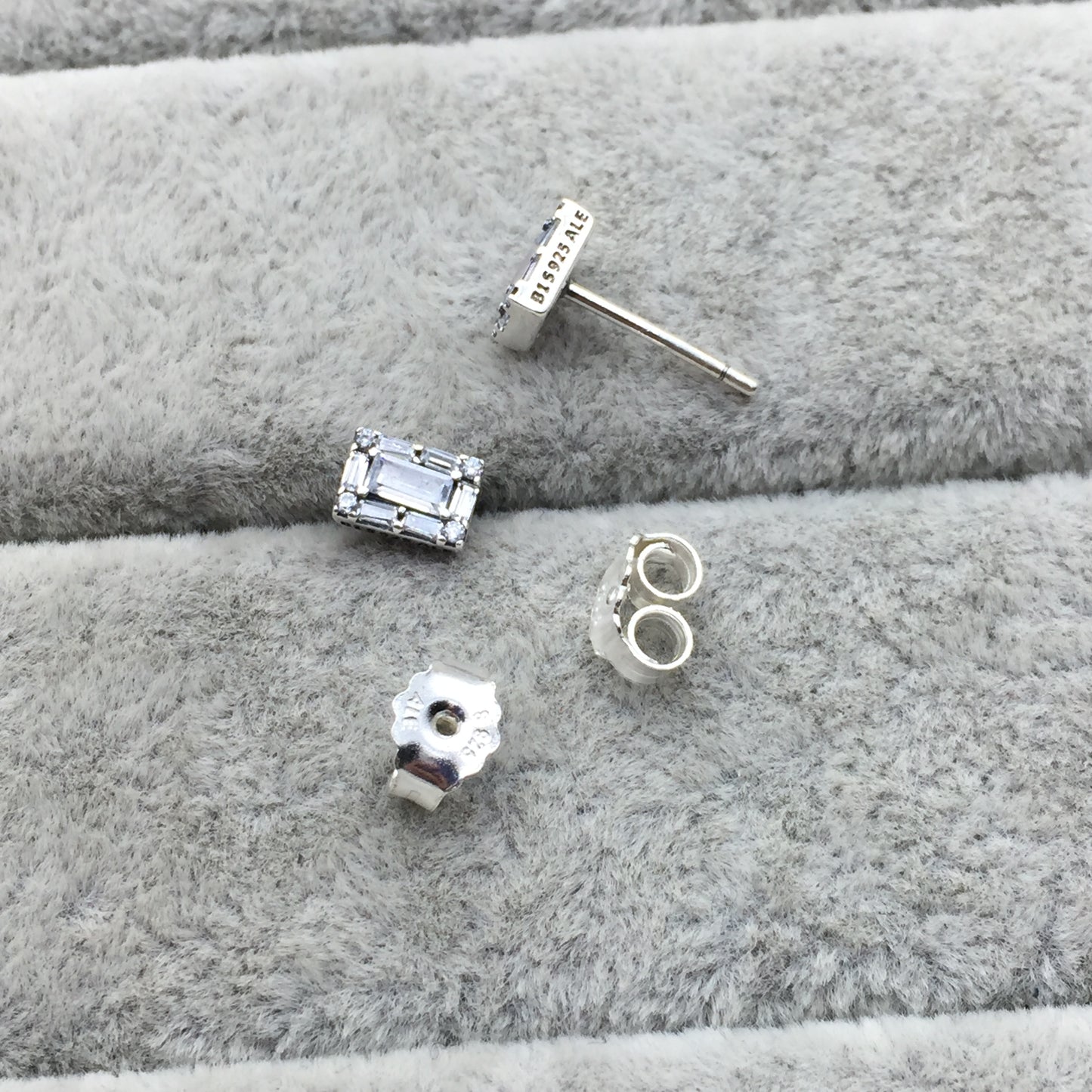 297567CZ