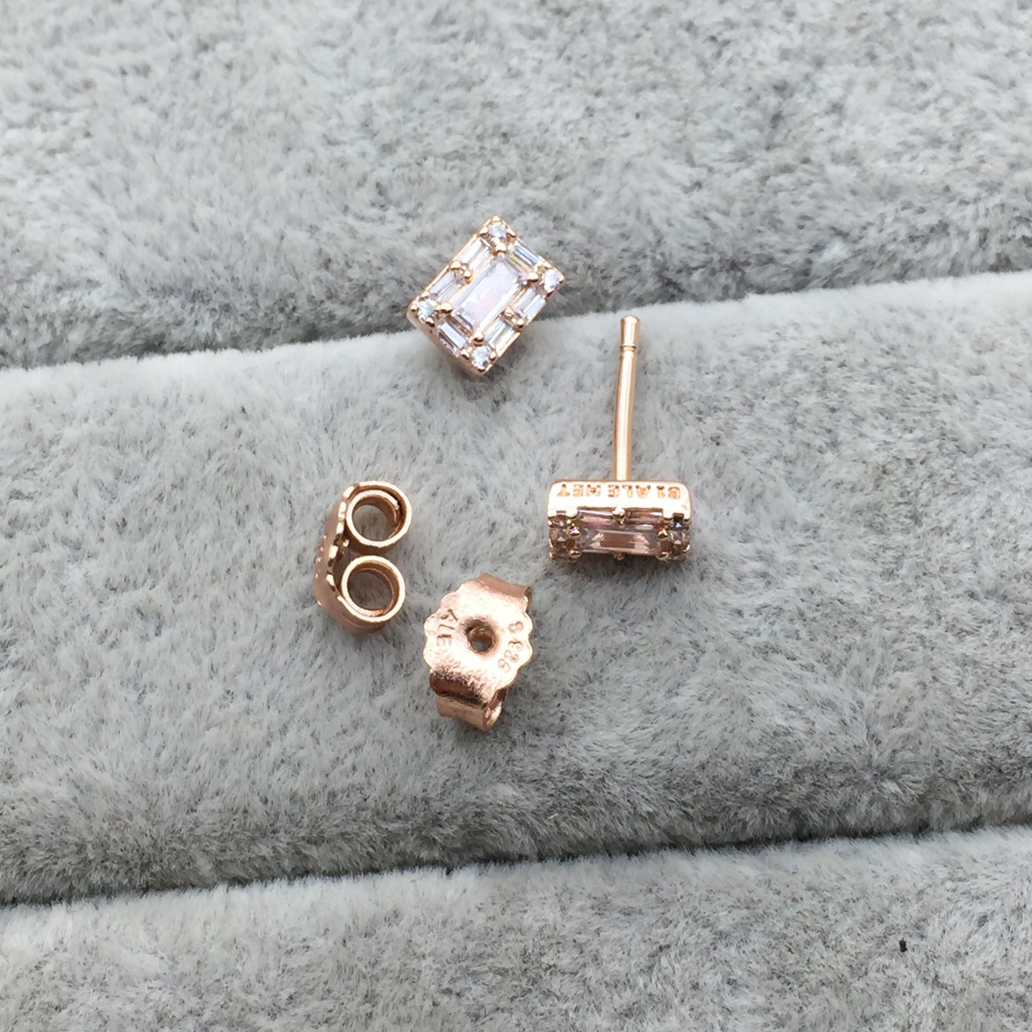 287567CZ