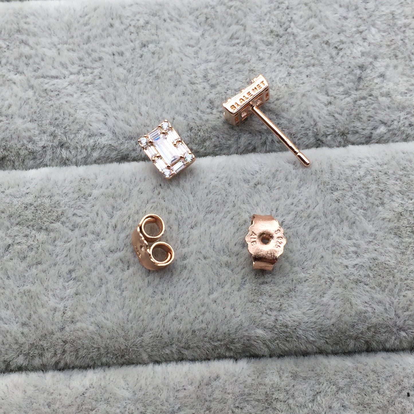 287567CZ