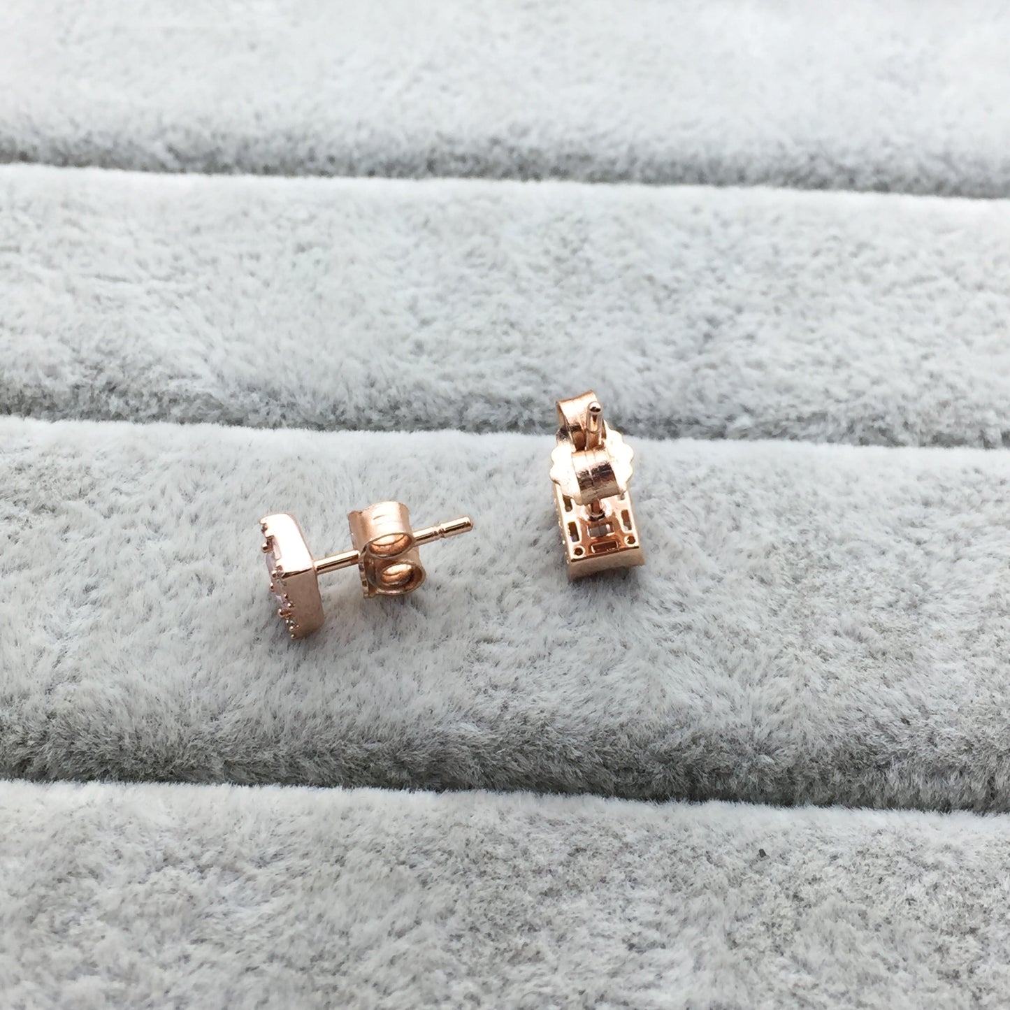 287567CZ