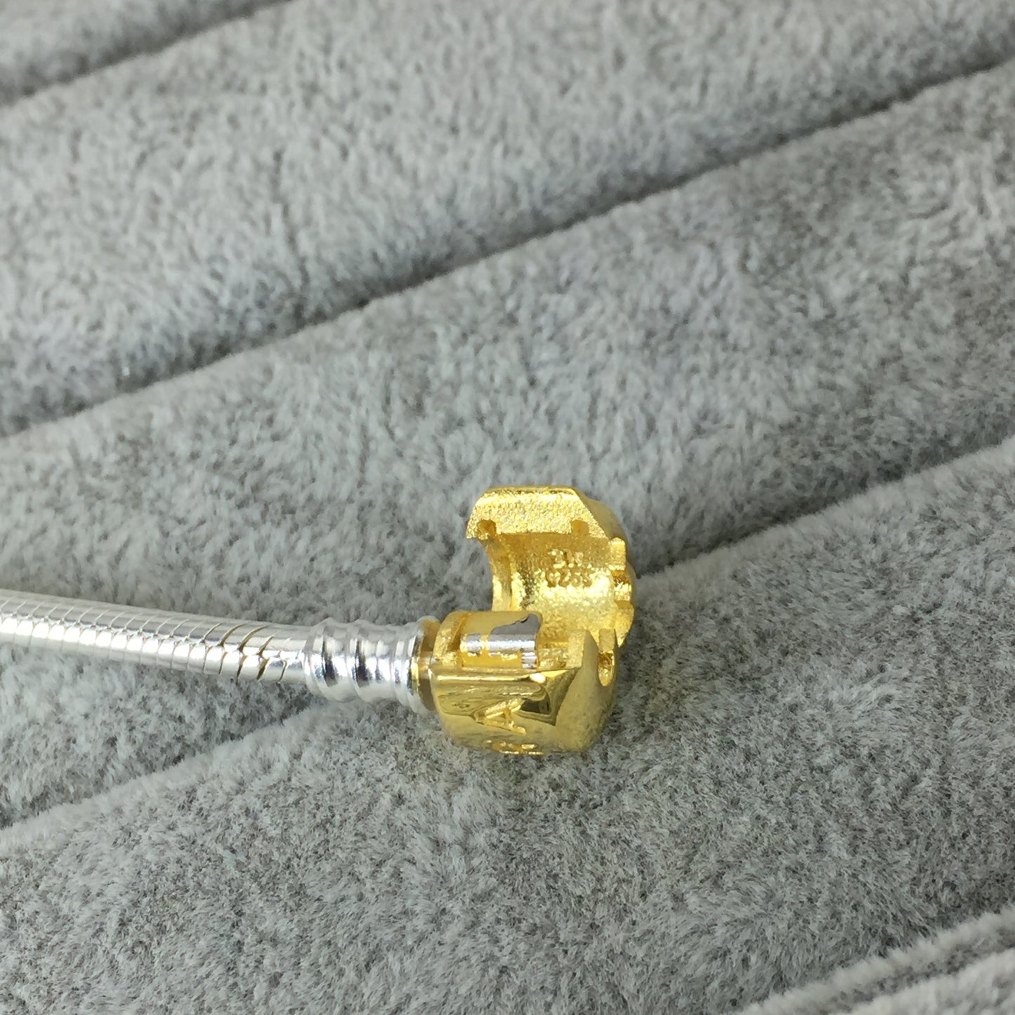 590702HG
