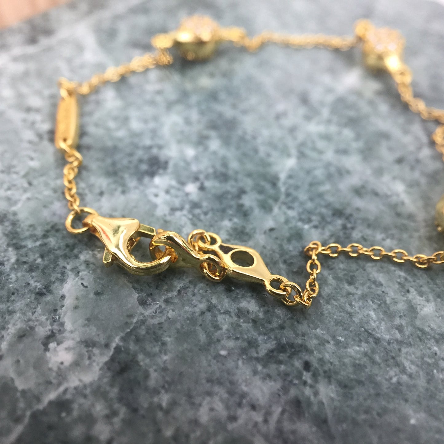 567354CZ