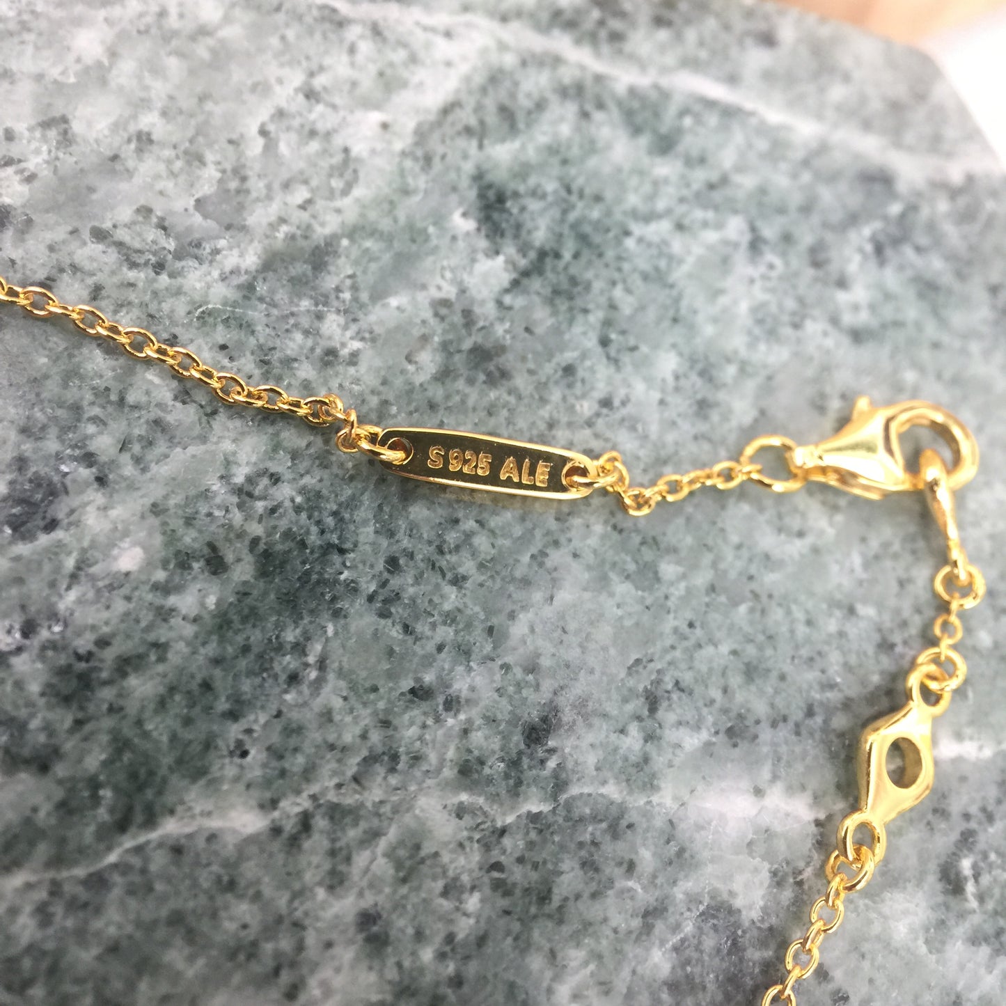 567354CZ