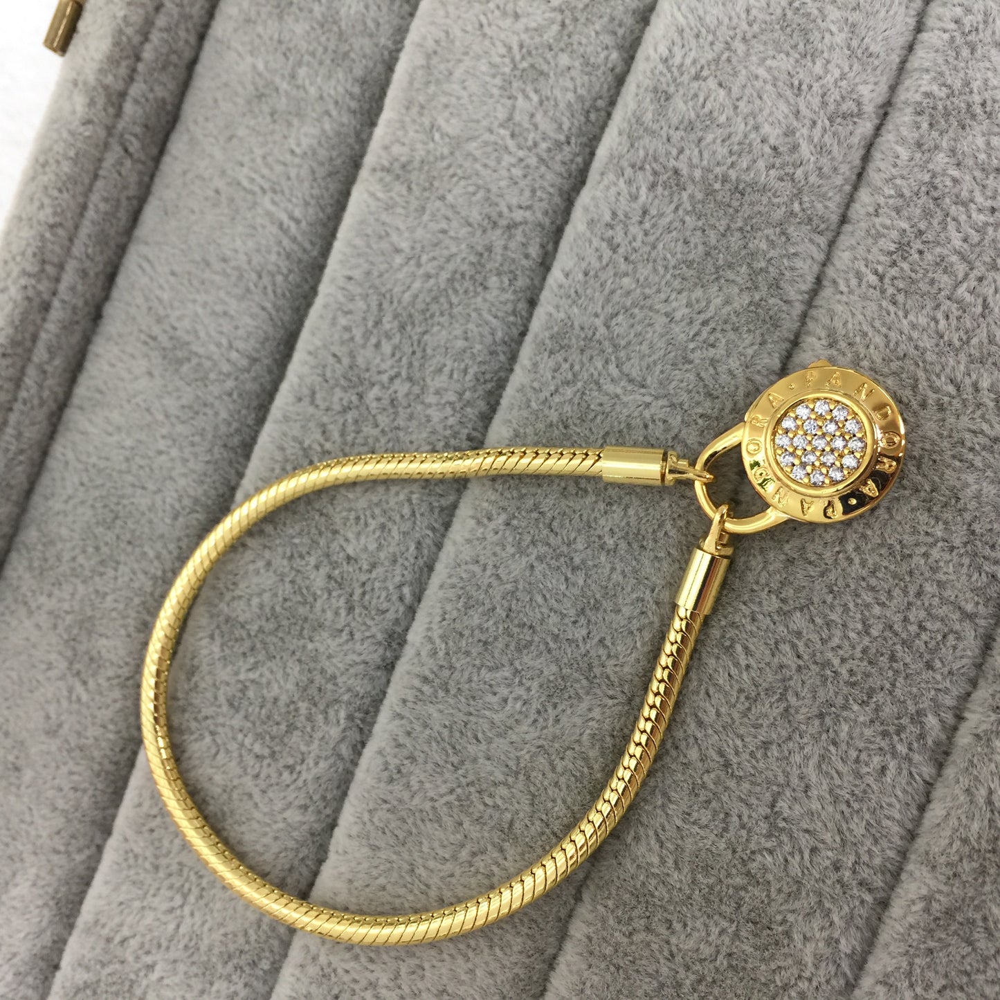 567757CZ