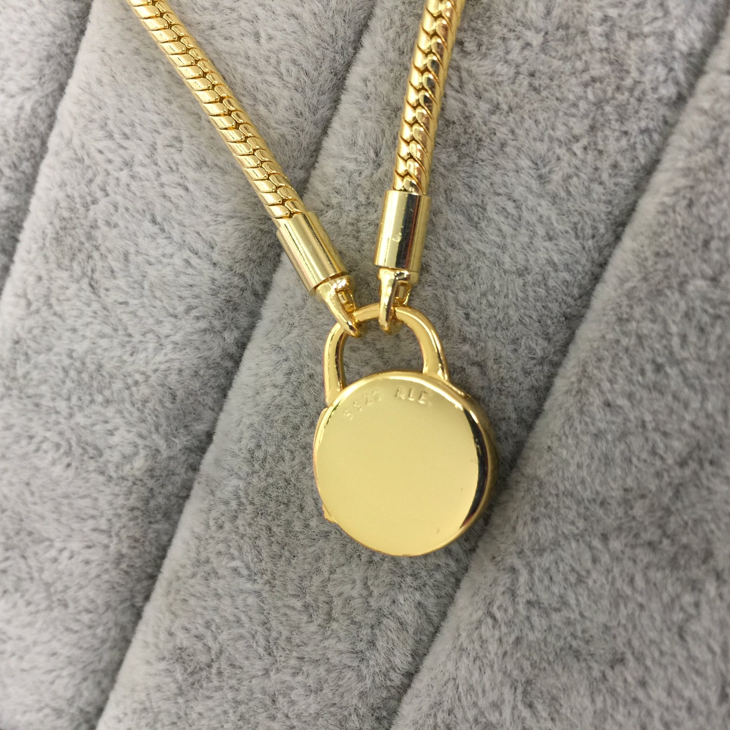 567757CZ