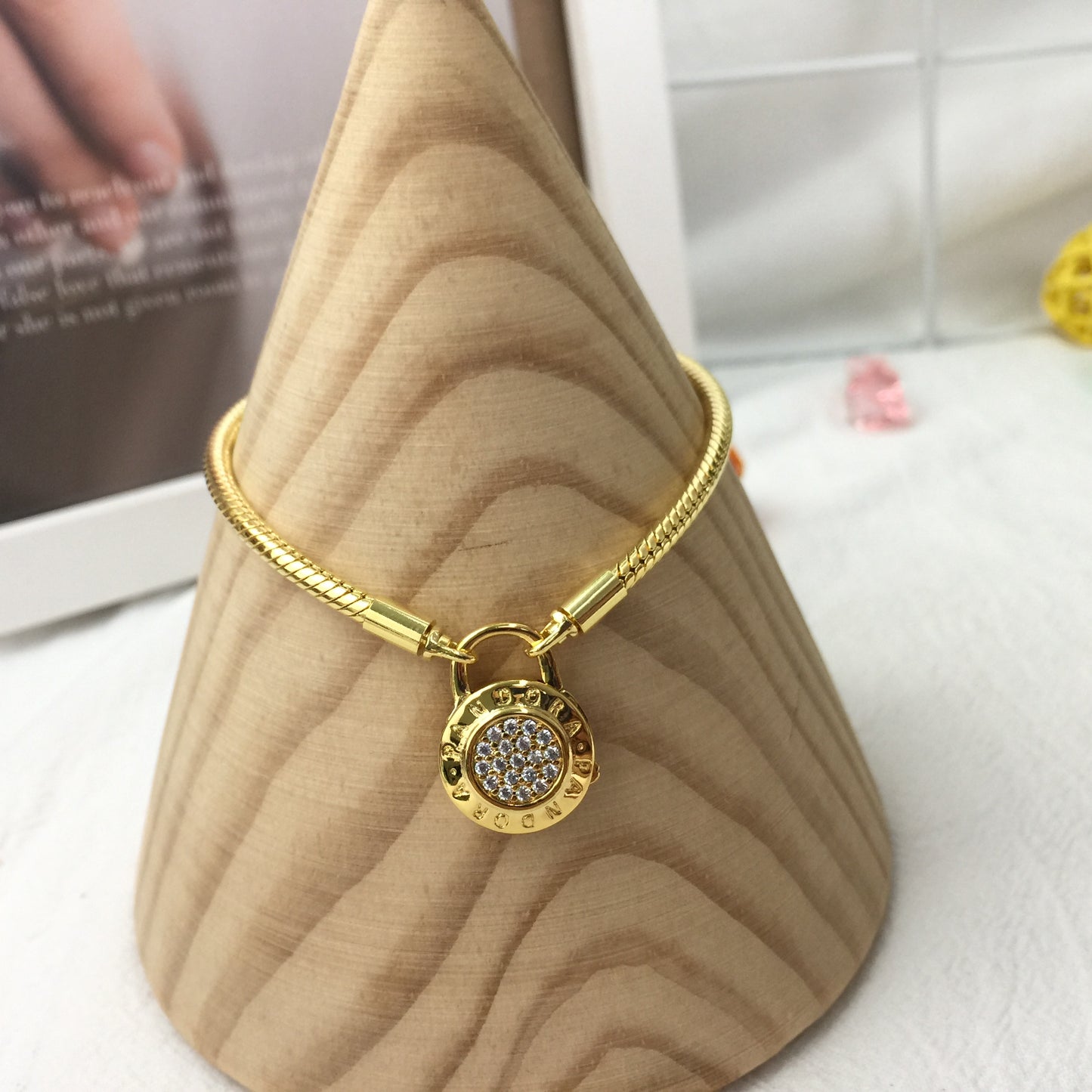 567757CZ