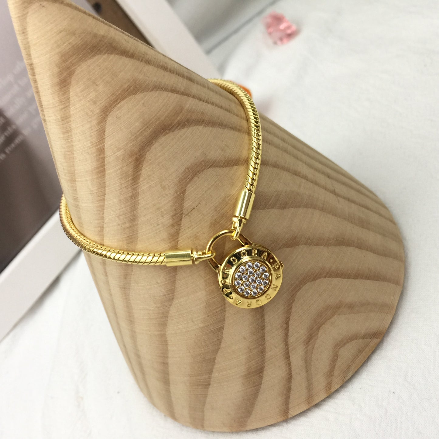567757CZ