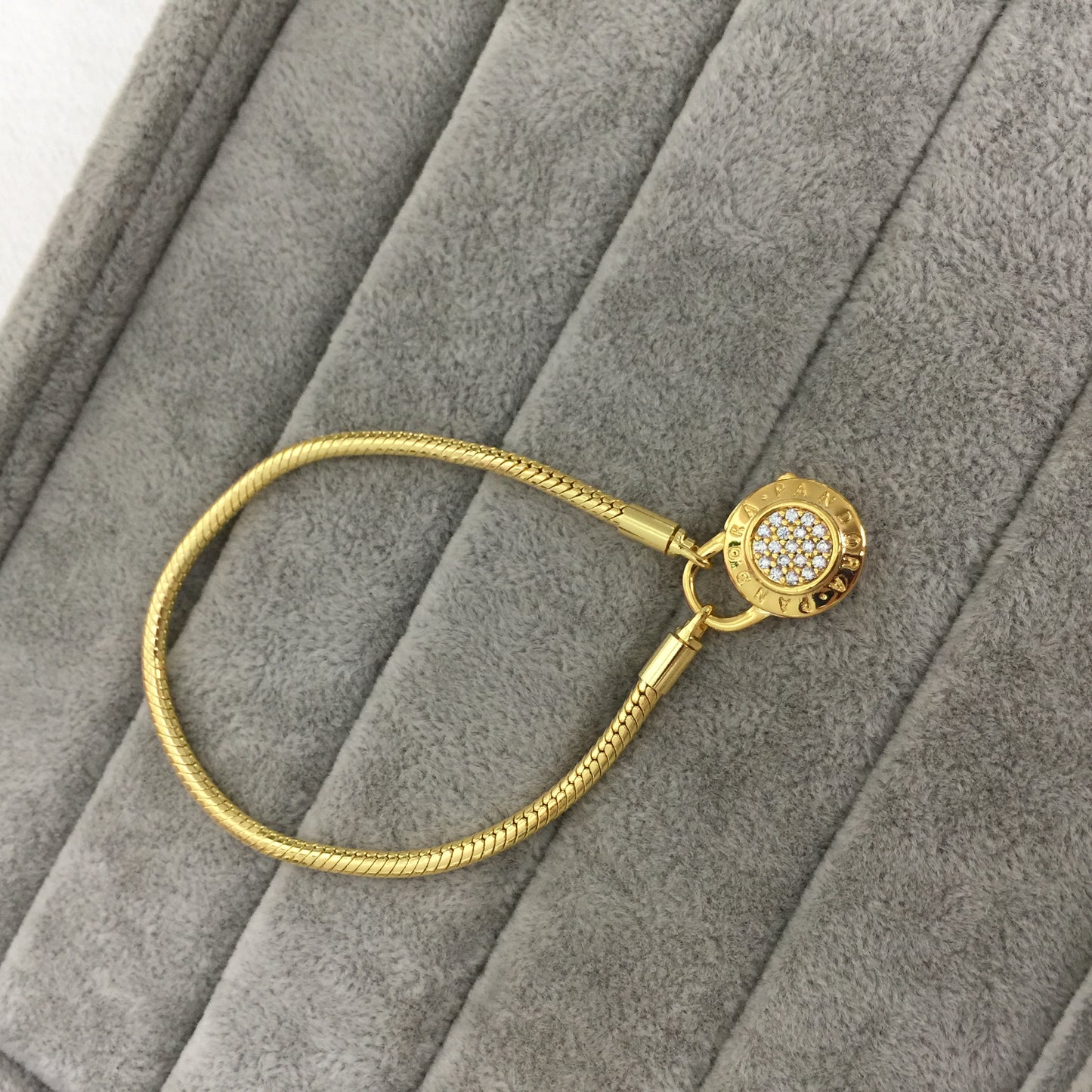 567757CZ