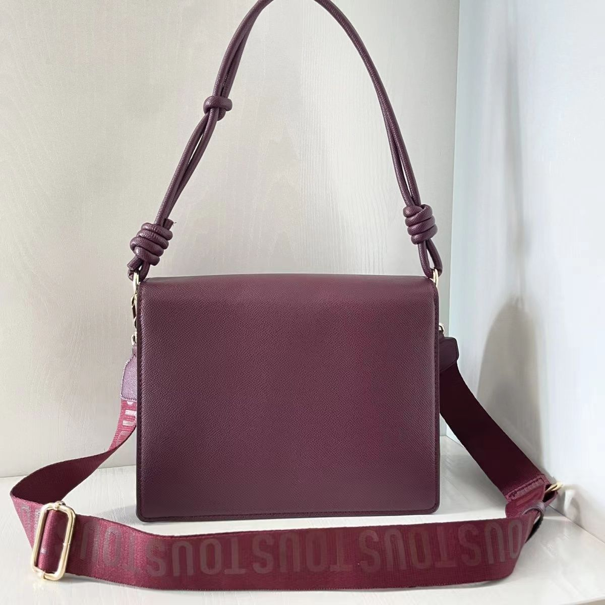 TO-BAG241