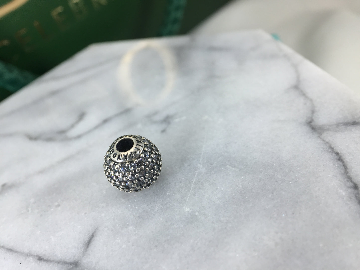 796048CZ