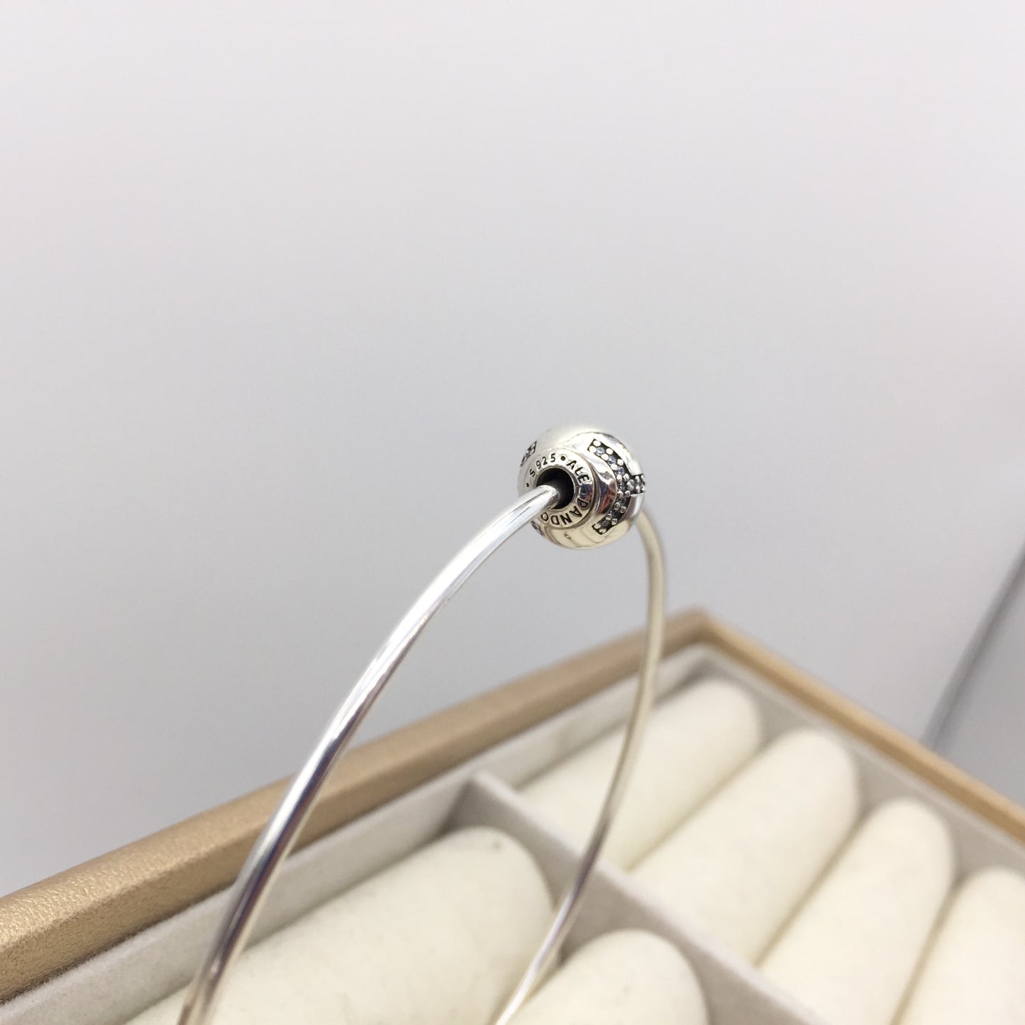 796033CZ