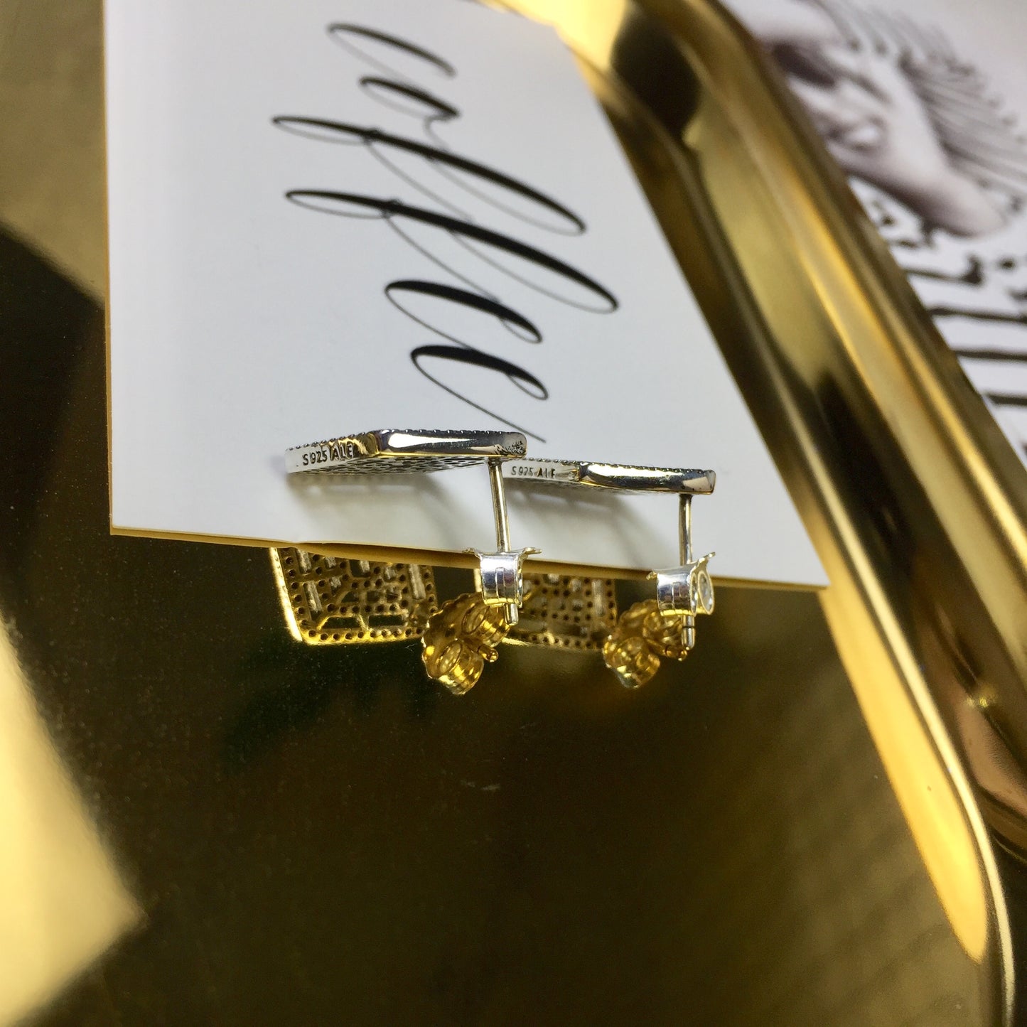 296208CZ