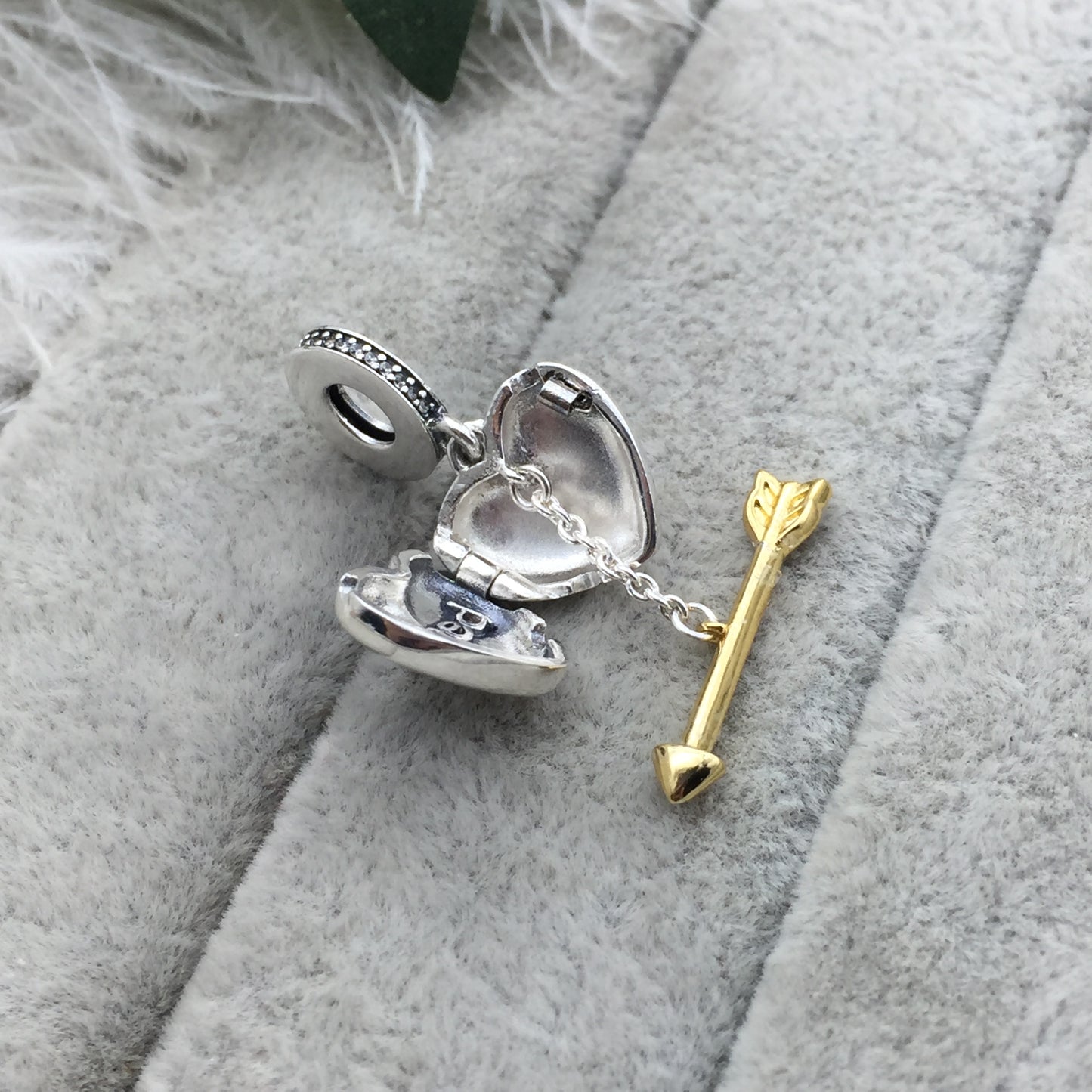 767816CZ