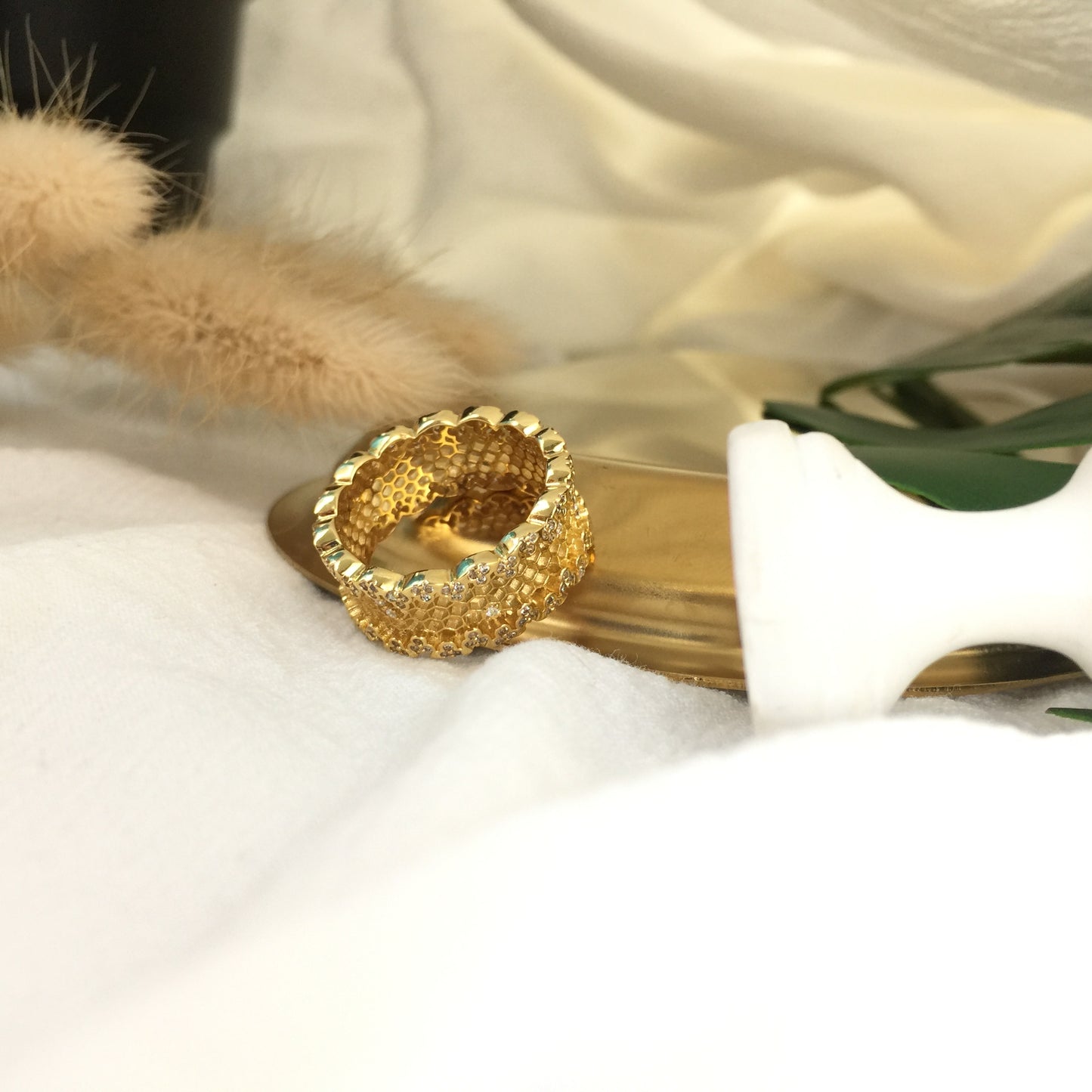 167100CZ