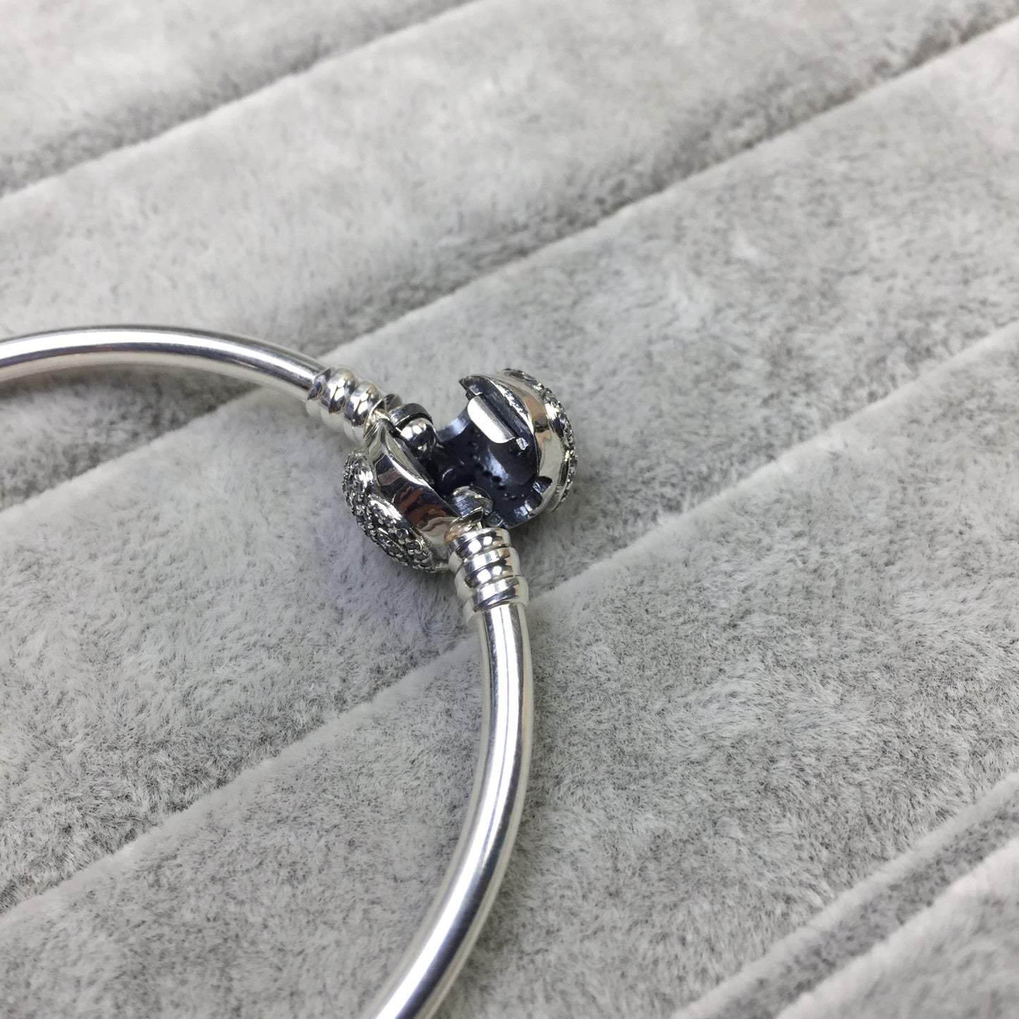 590748CZ