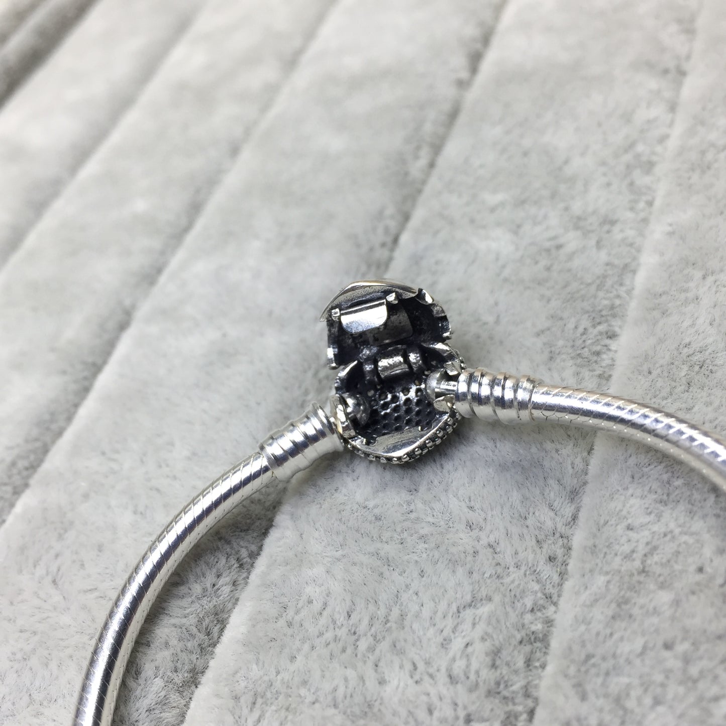 590727CZ
