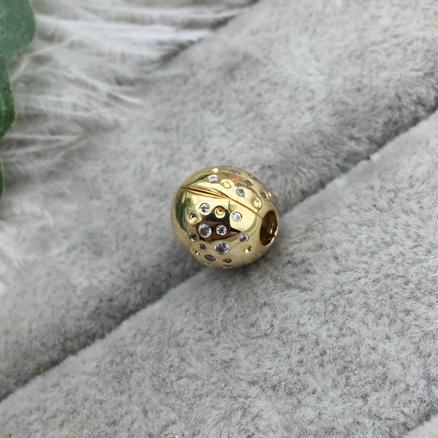 767900CZ
