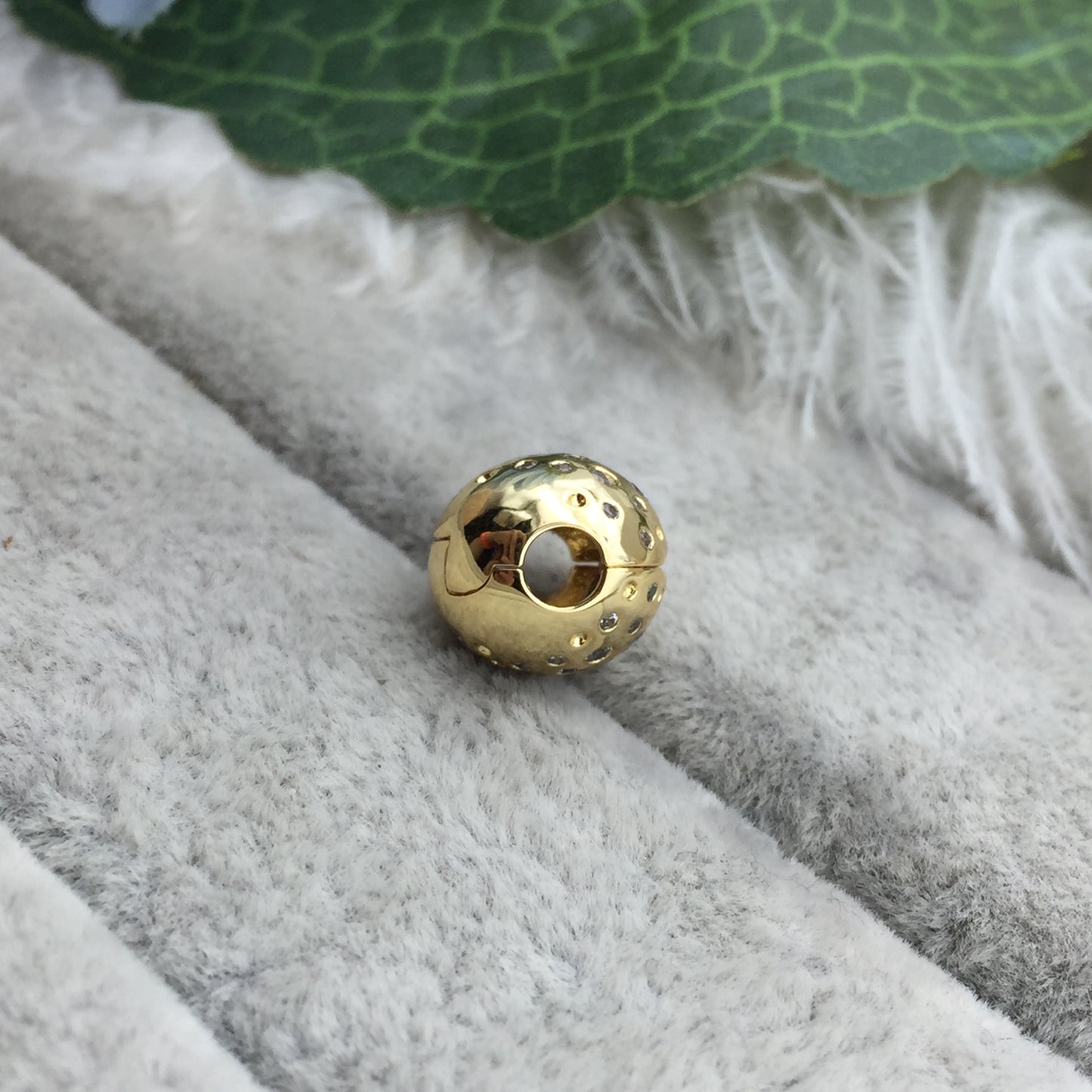 767900CZ