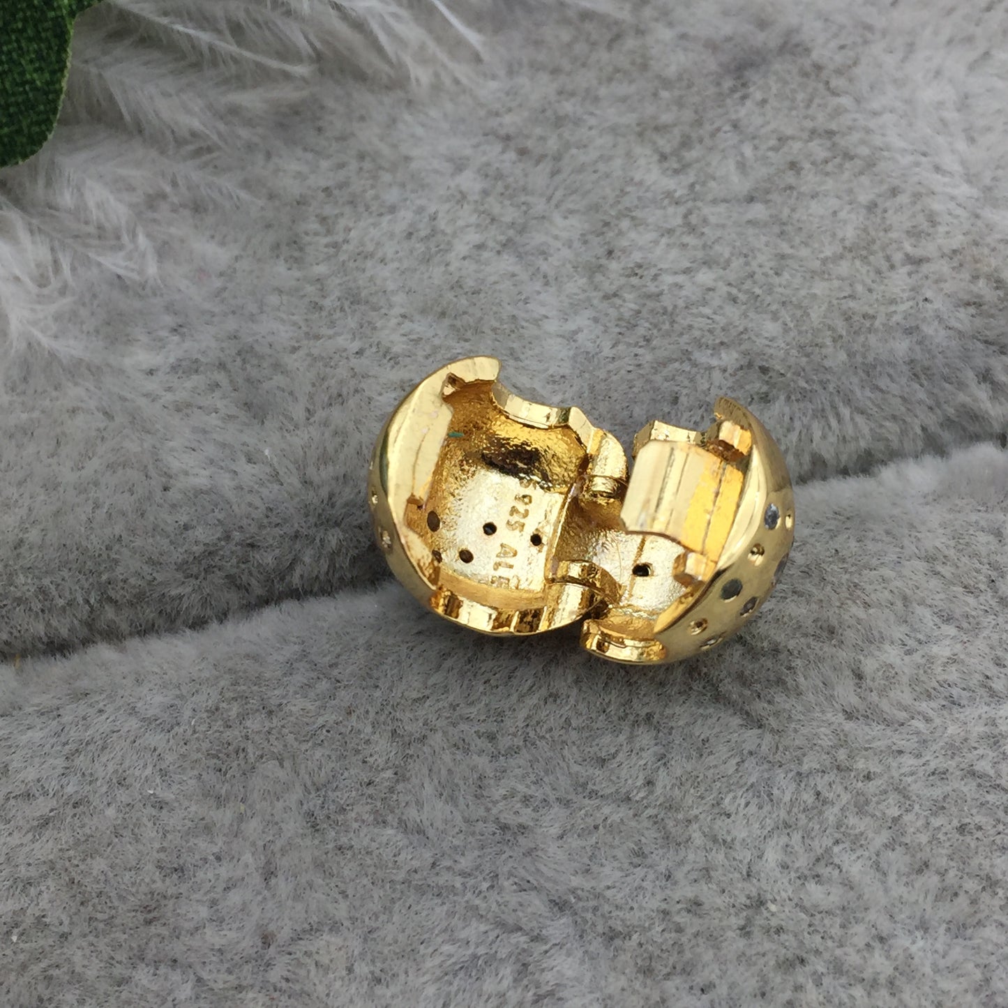 767900CZ