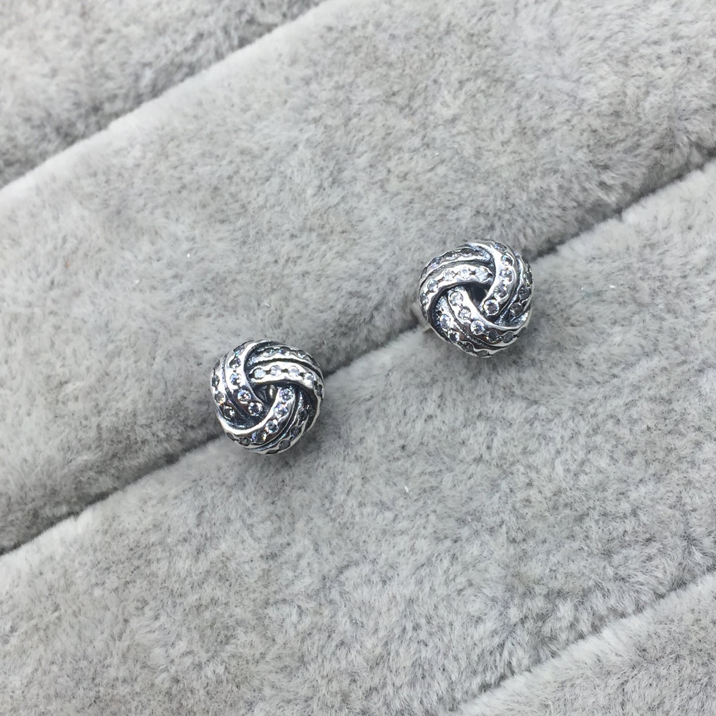 290696CZ