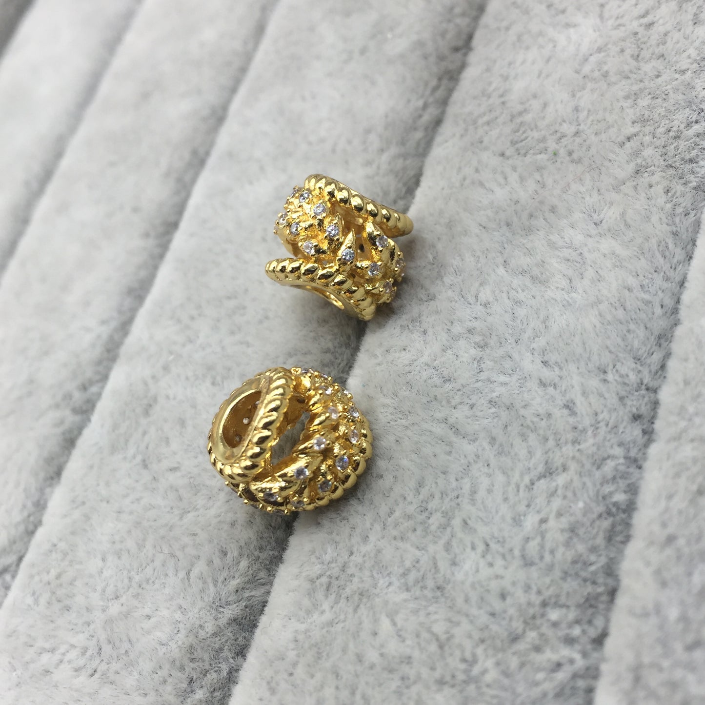 767597CZ