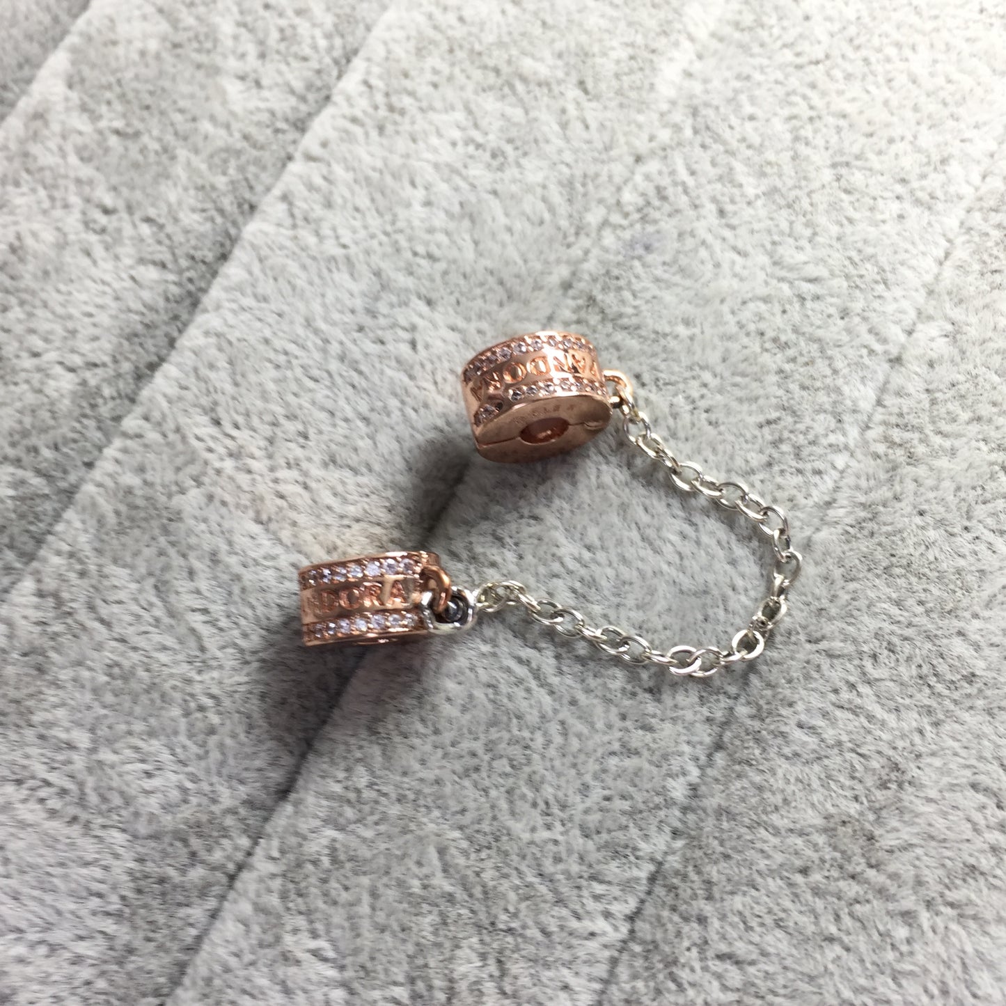 782057CZ