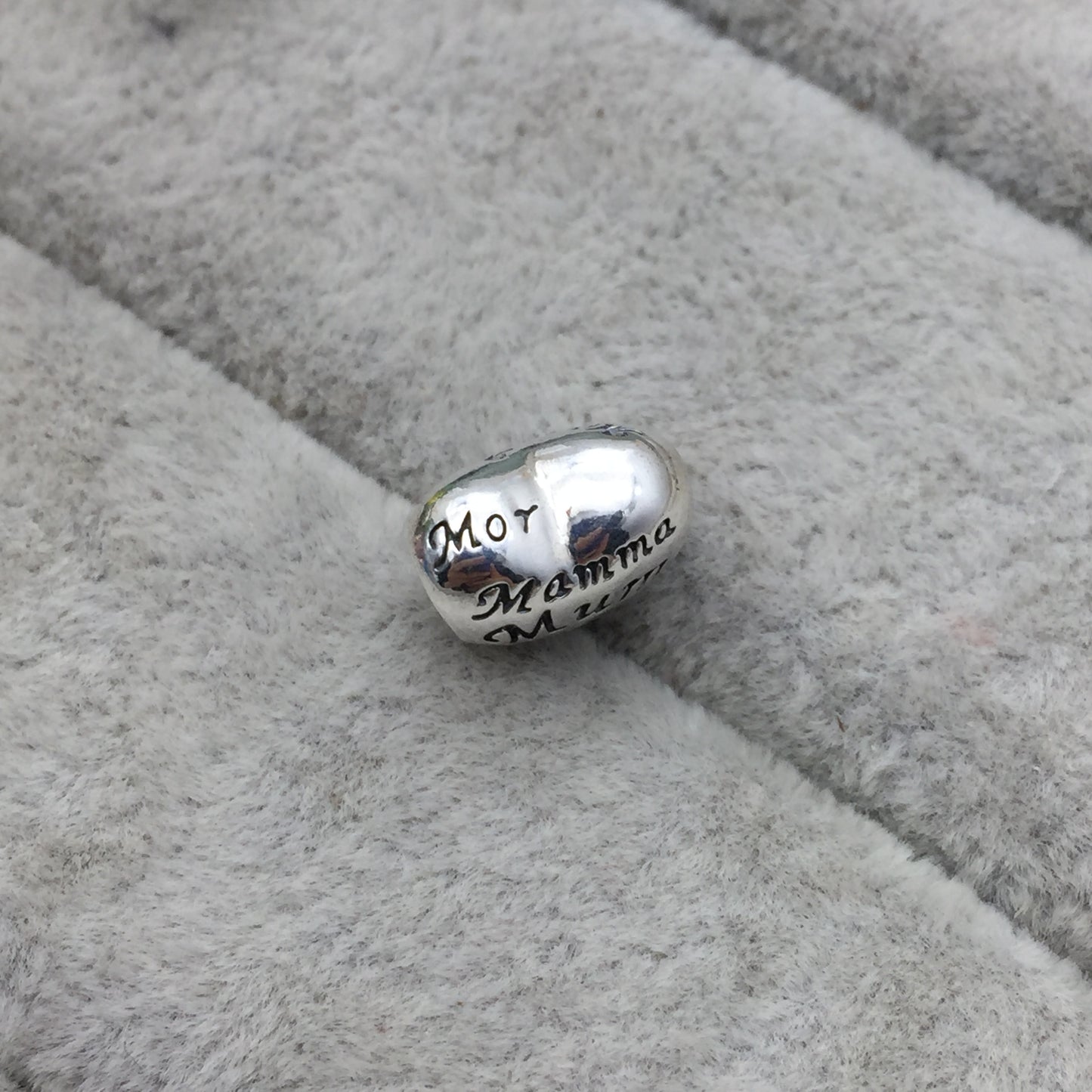791112